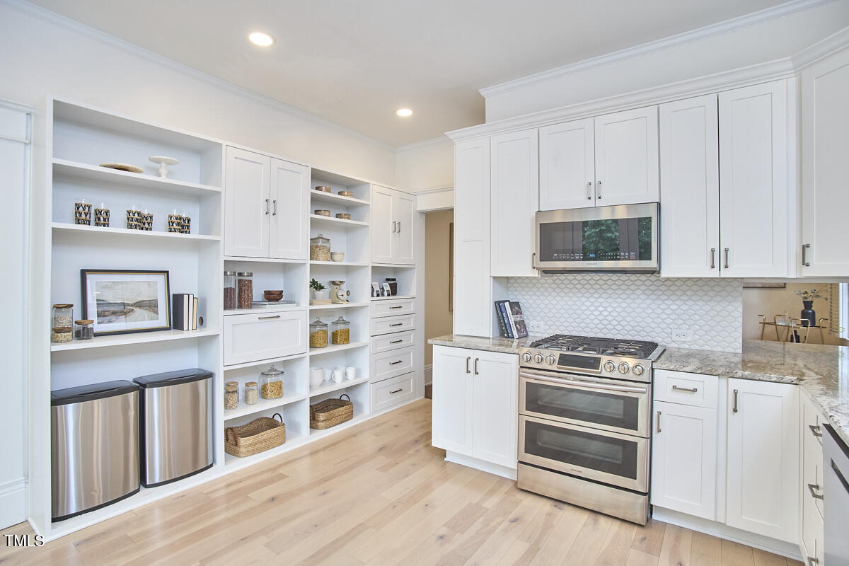 1005 W Lenoir Street