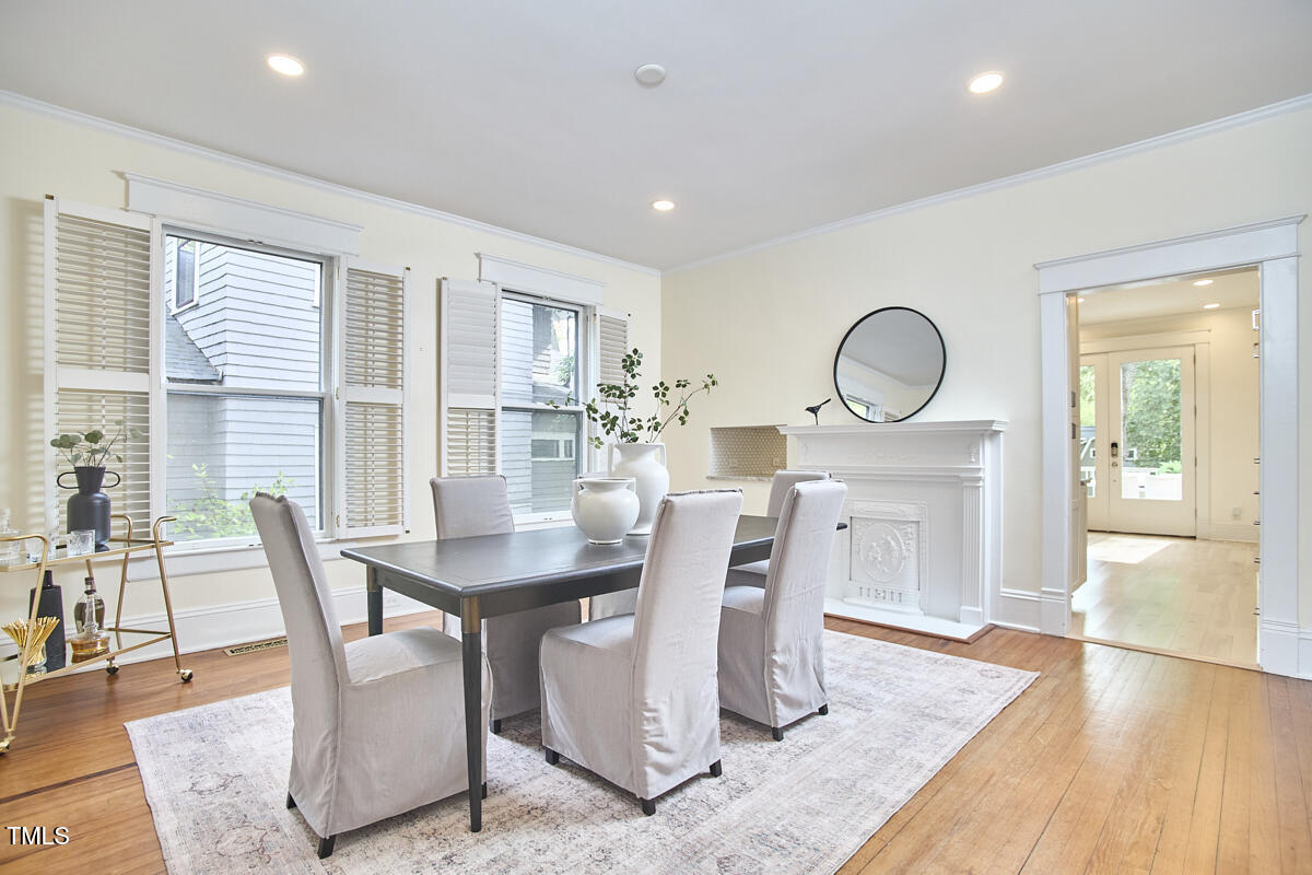 1005 W Lenoir Street