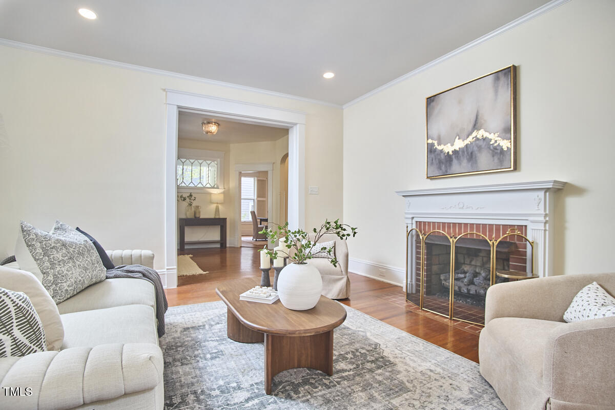 1005 W Lenoir Street