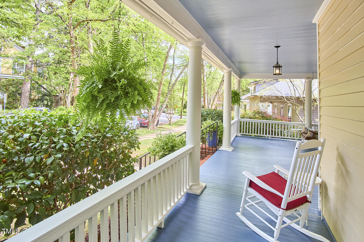 1005 W Lenoir Street