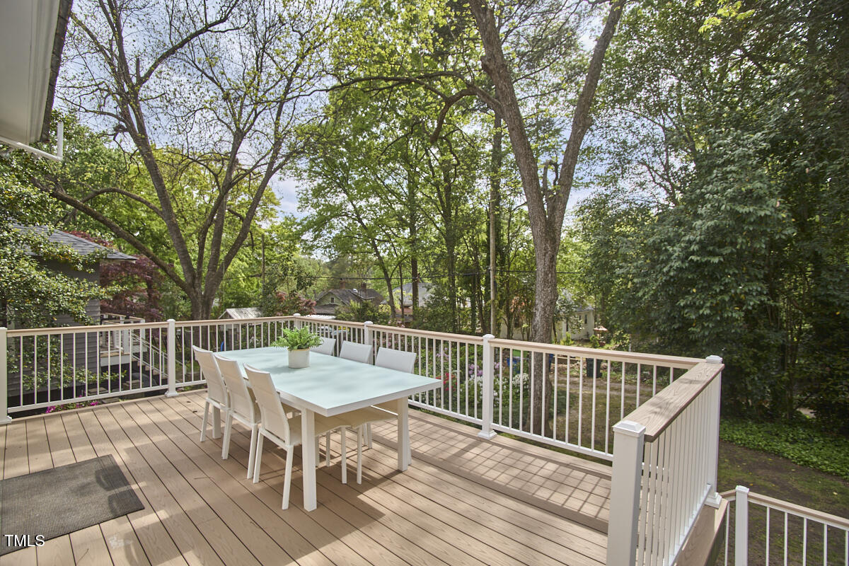 1005 W Lenoir Street
