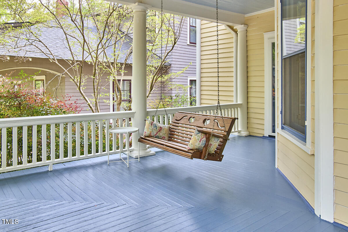 1005 W Lenoir Street