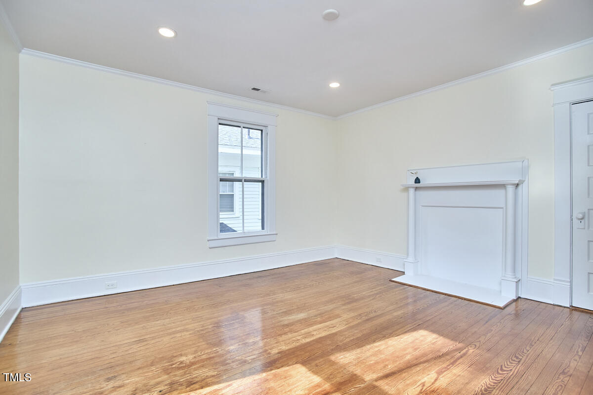 1005 W Lenoir Street
