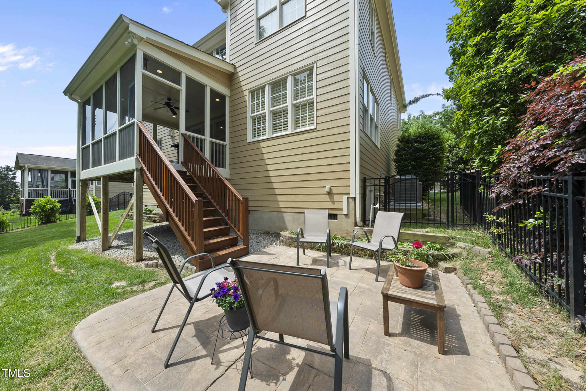 716 Streamwood Drive