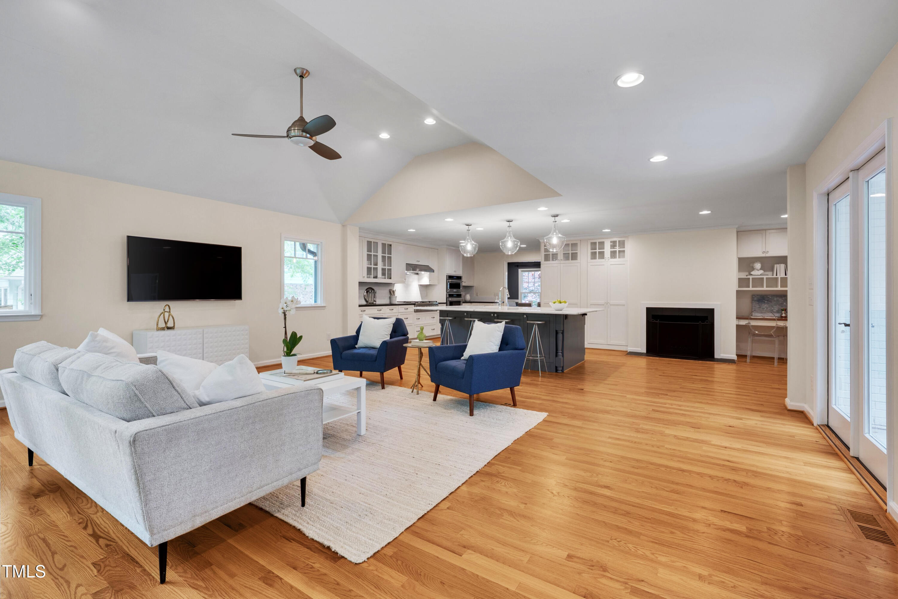 823 Churchill Drive