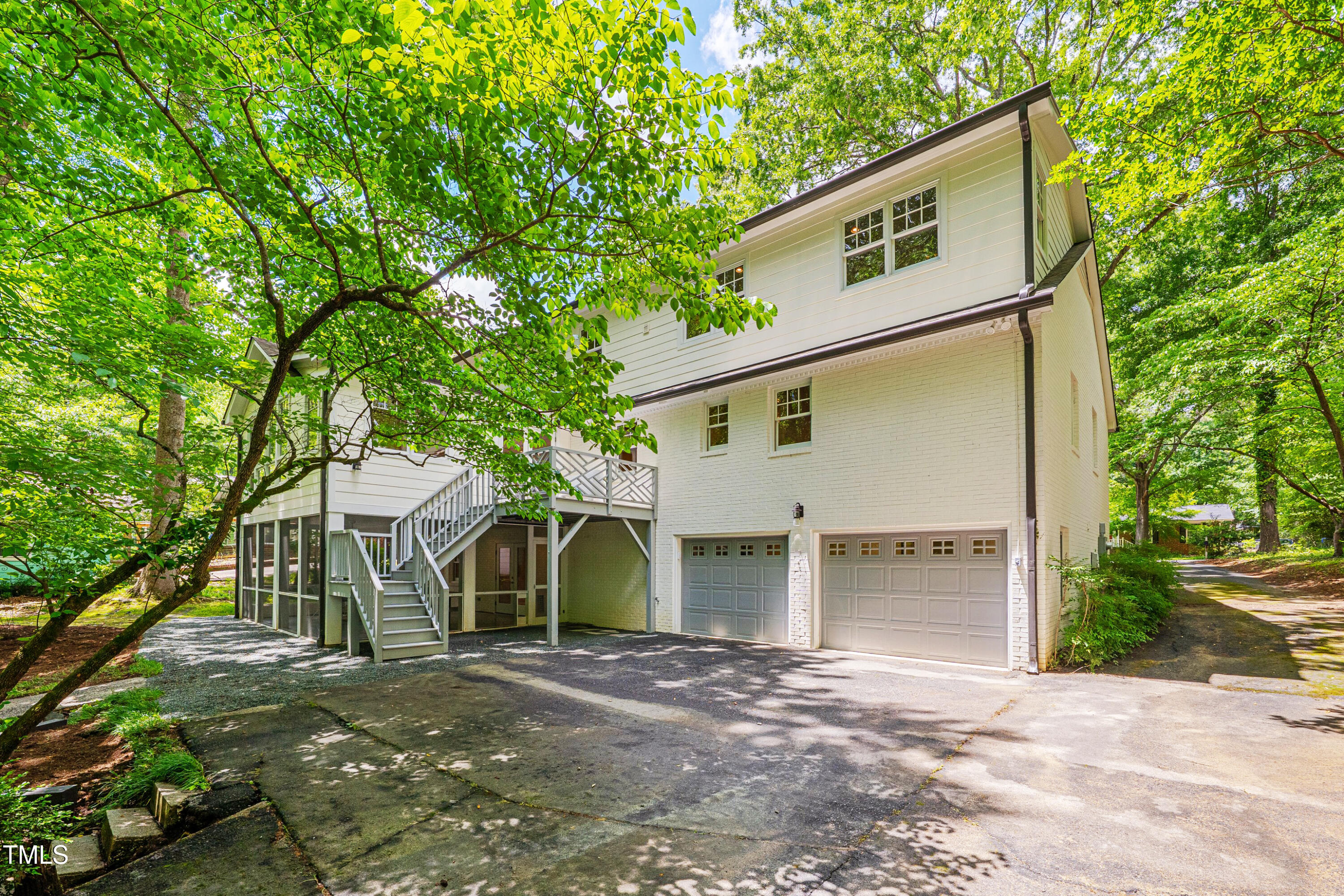 823 Churchill Drive