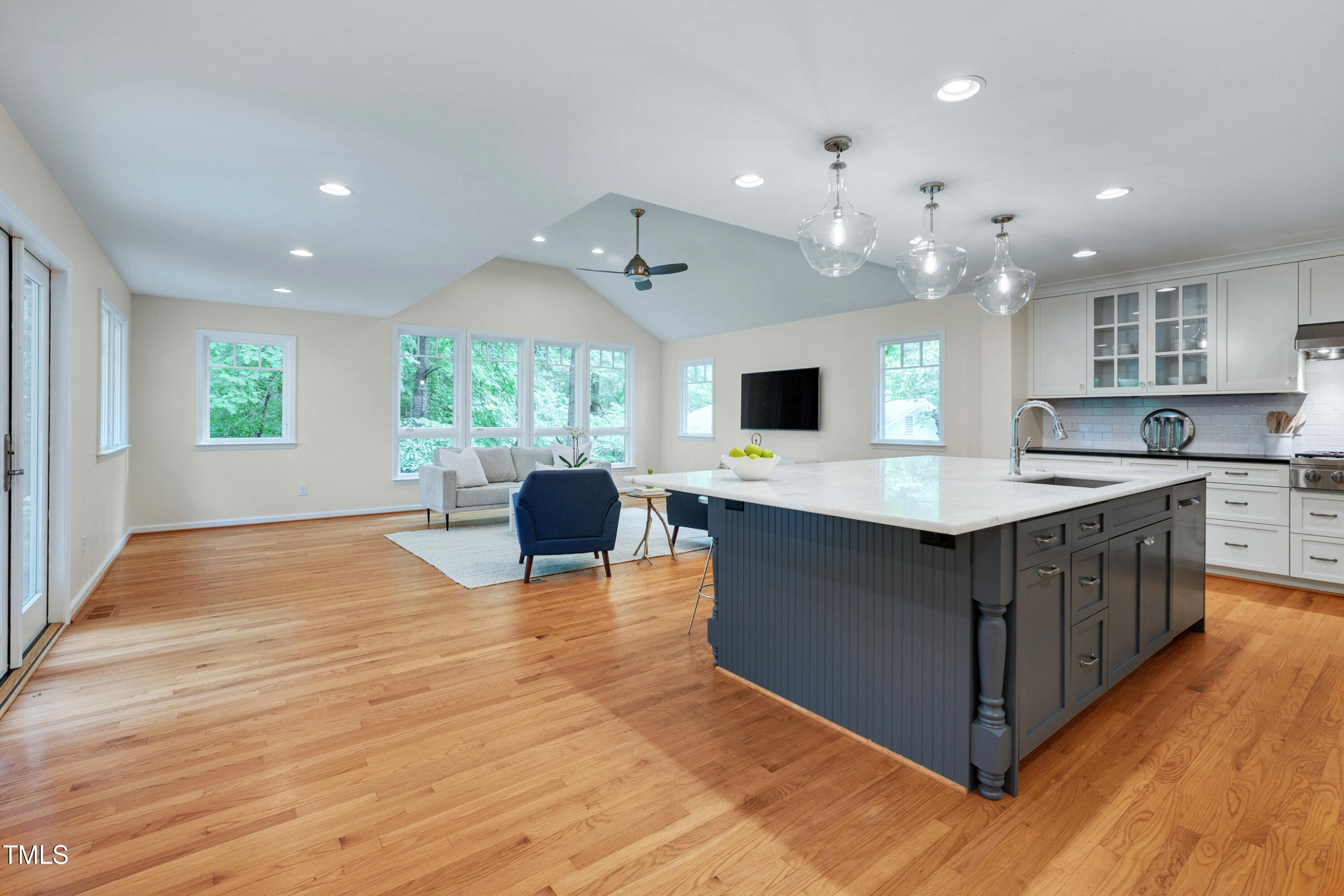 823 Churchill Drive
