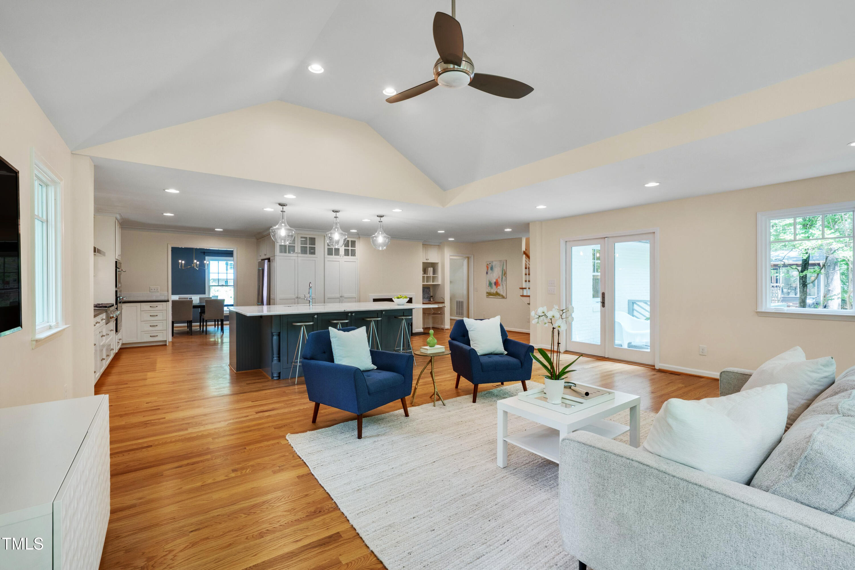 823 Churchill Drive