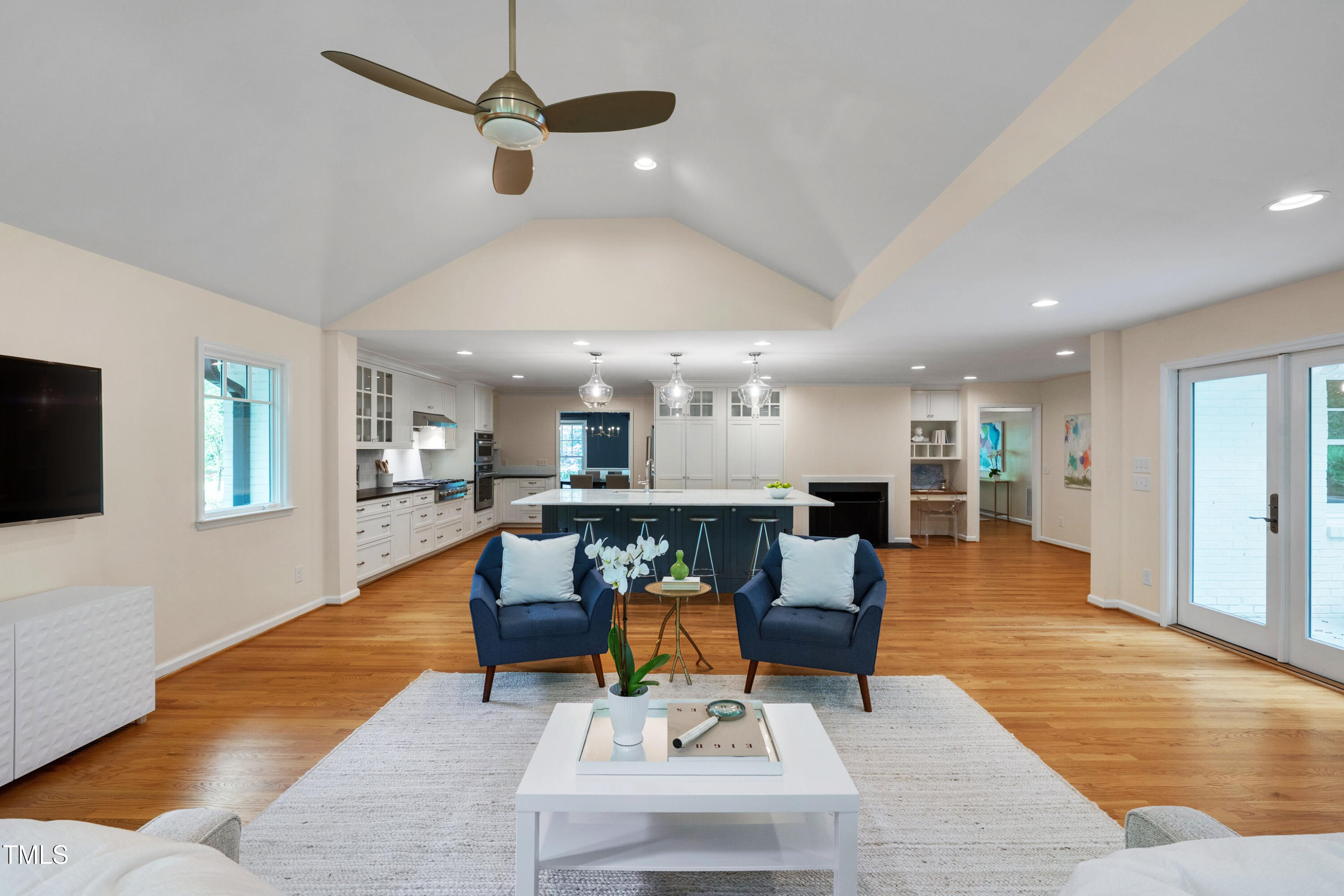 823 Churchill Drive