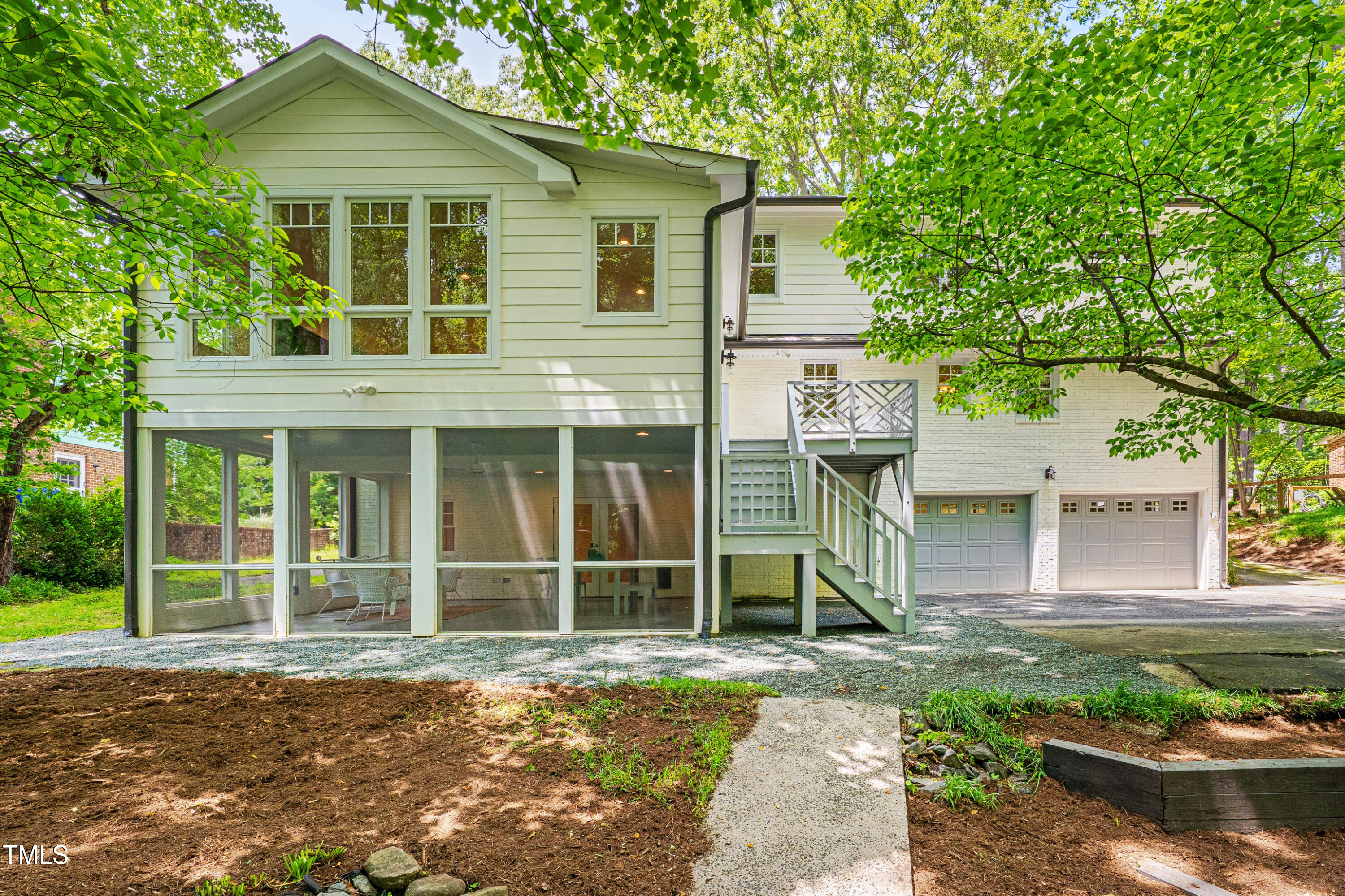 823 Churchill Drive