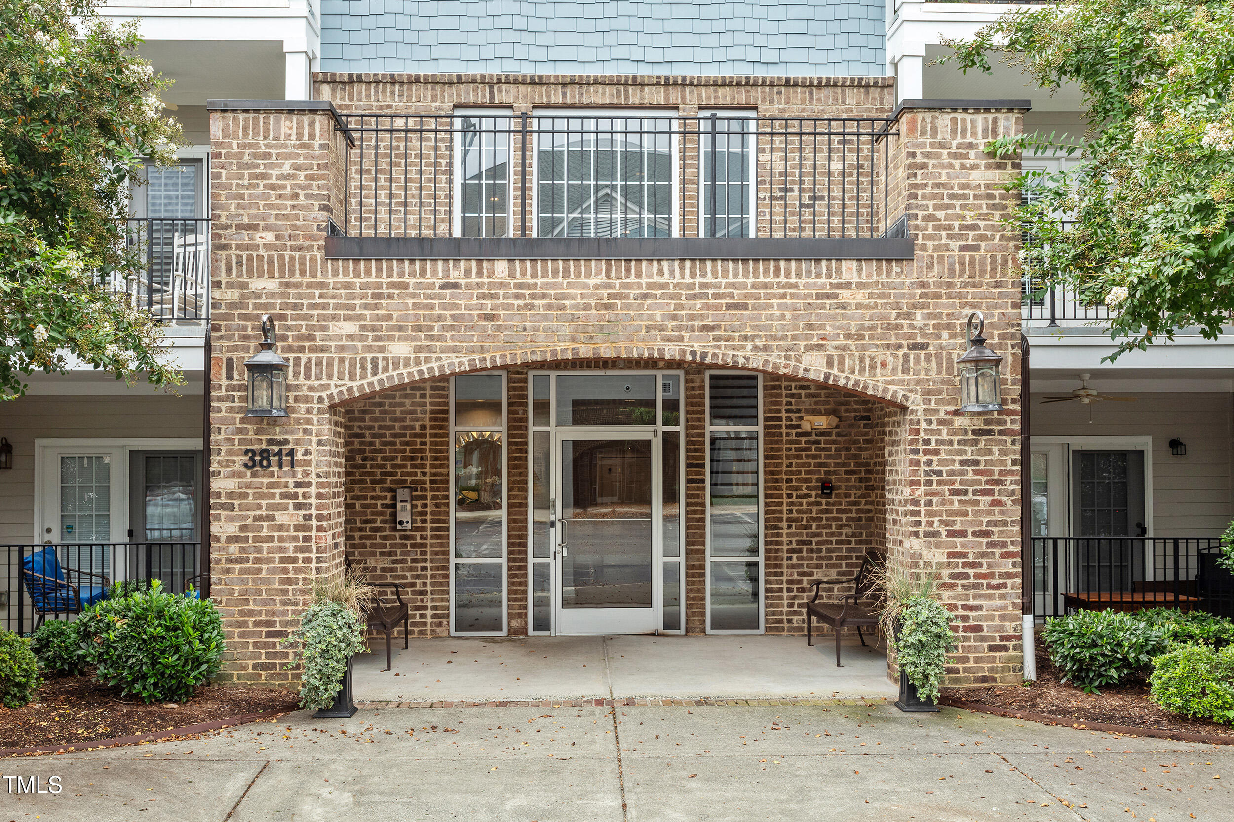 3811 Lunceston Way # 208