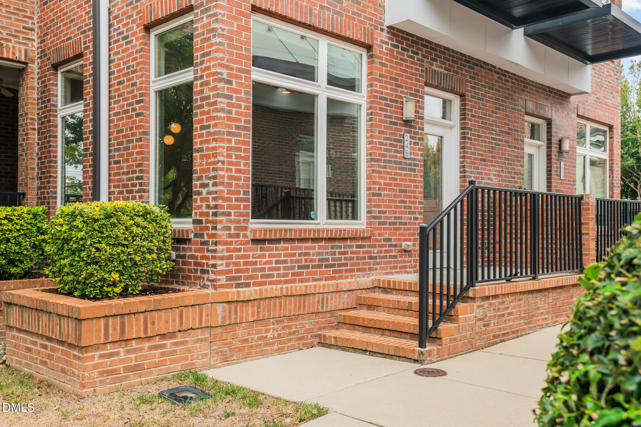 248 William Drummond Way