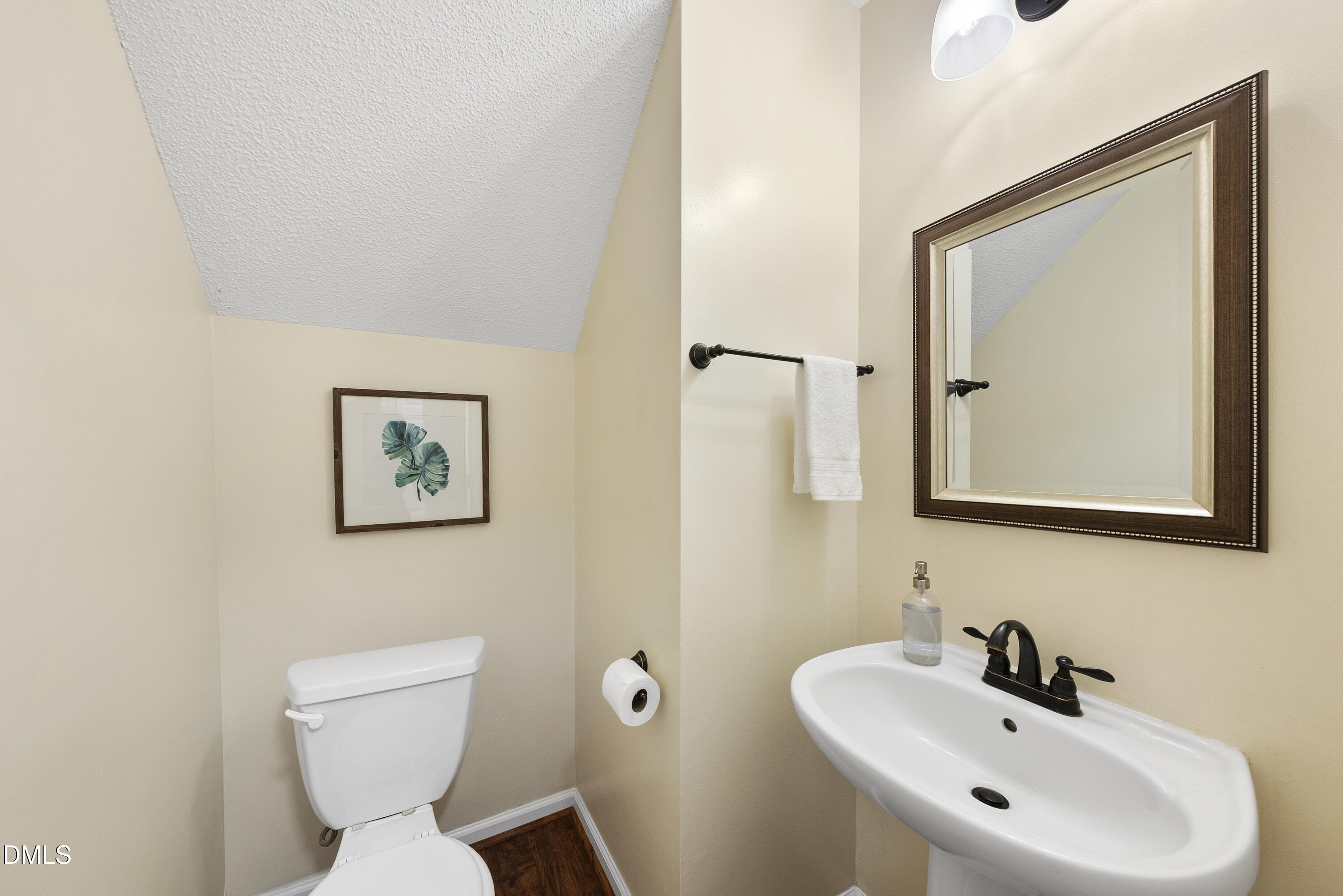 1204 Meadow Moss Court