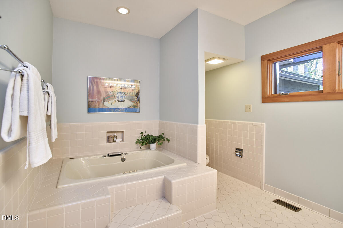 113 Rhododendron Drive, Chapel Hill