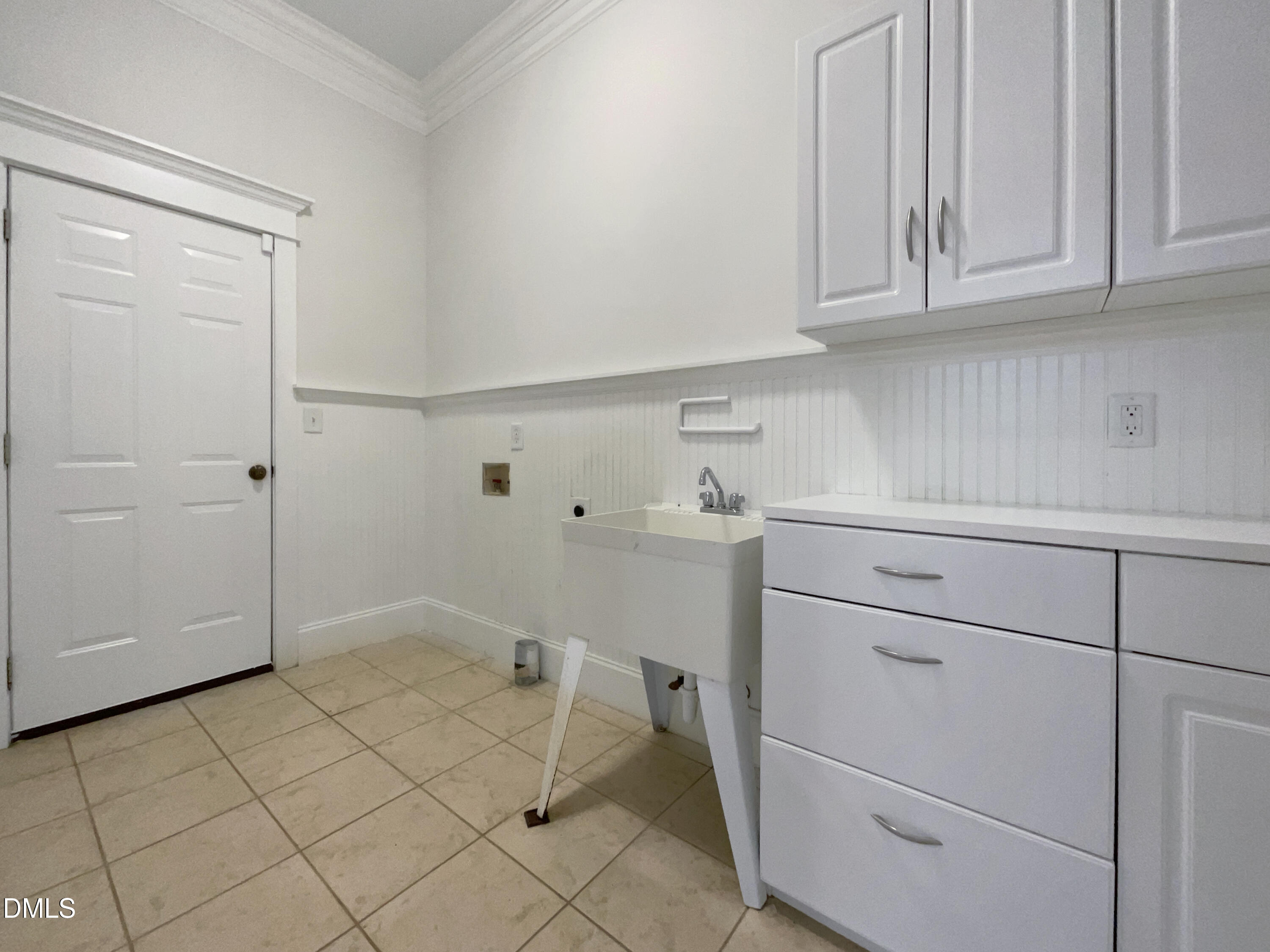 1703 Happiness Hill Lane