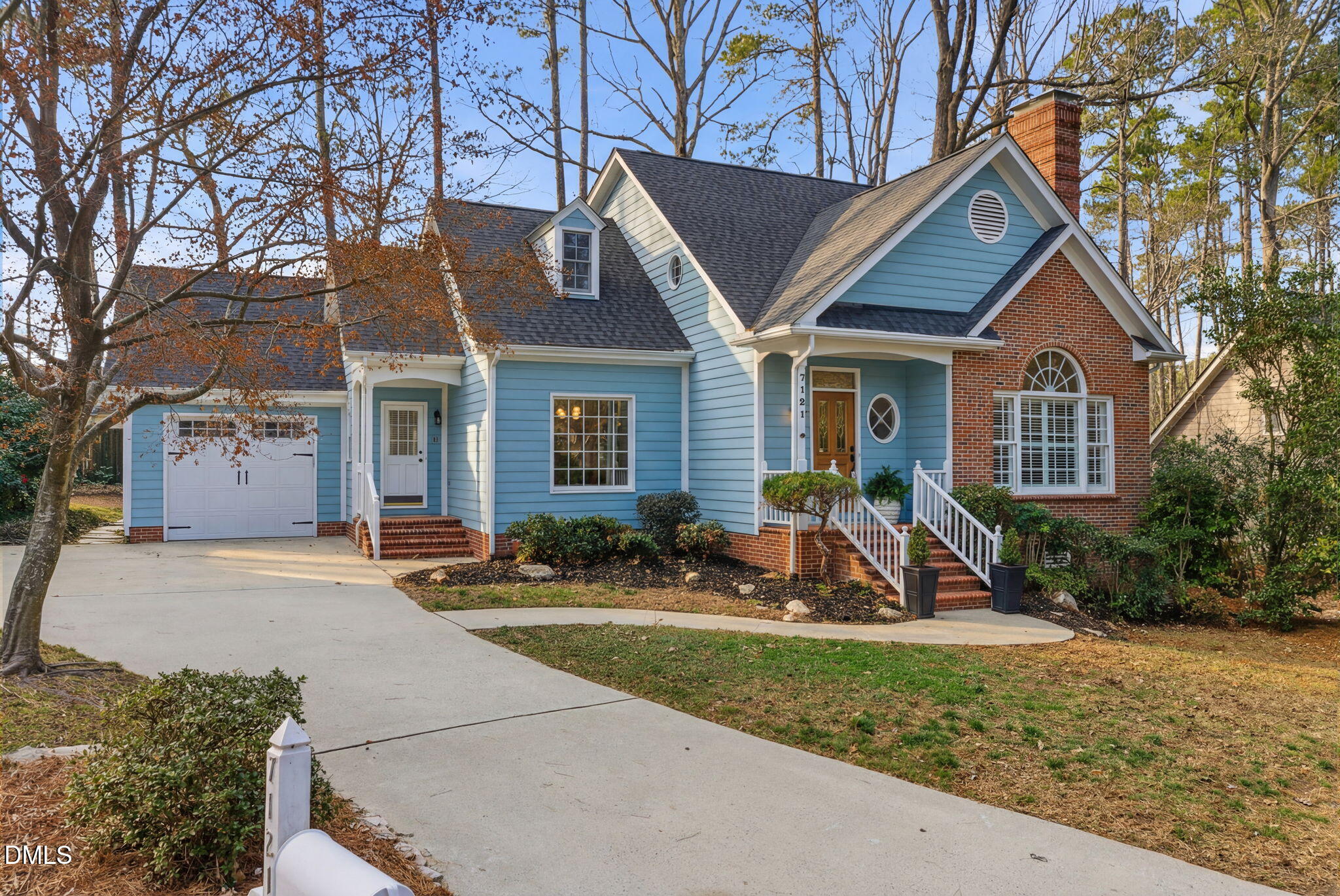 7121 Kinross Drive