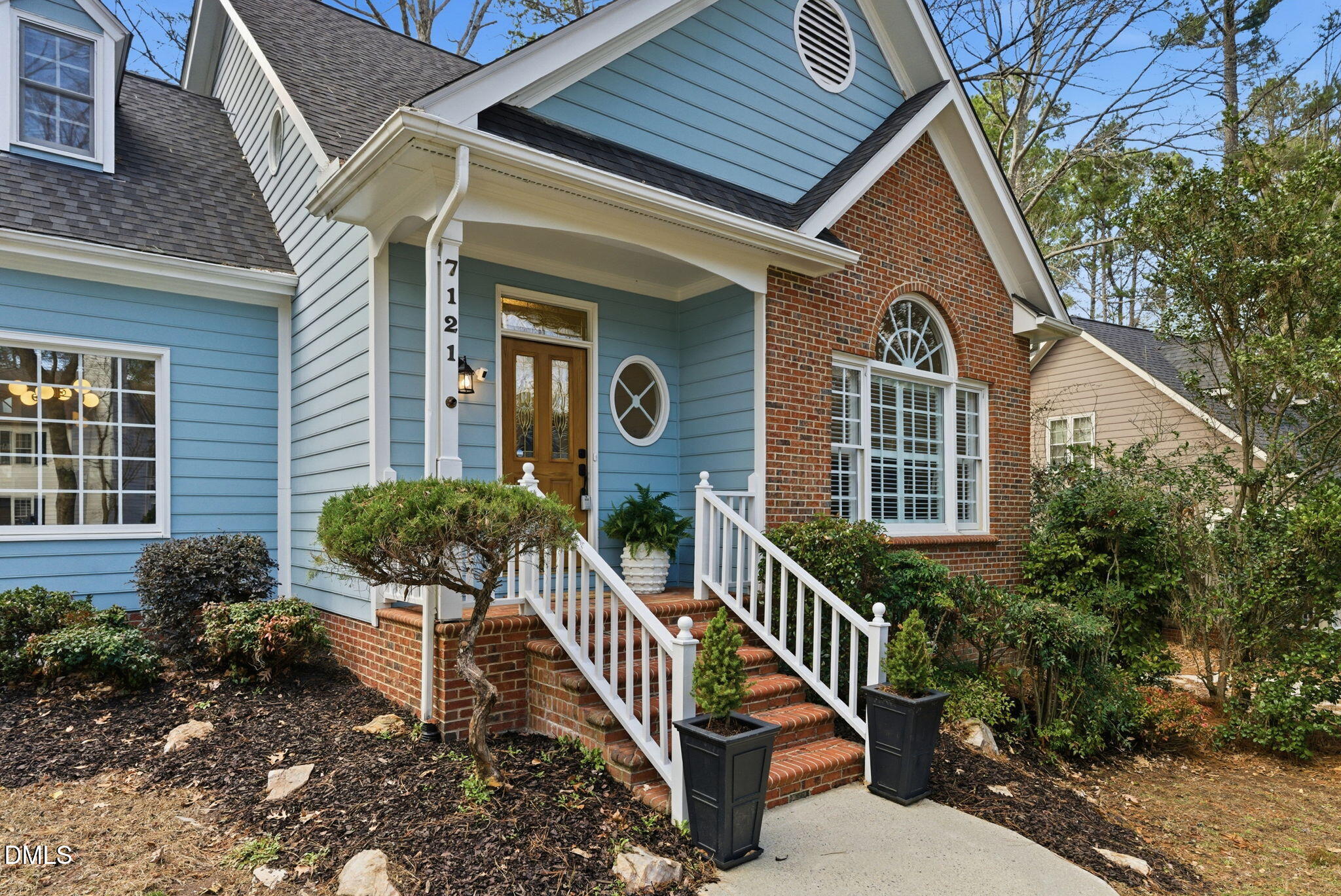 7121 Kinross Drive