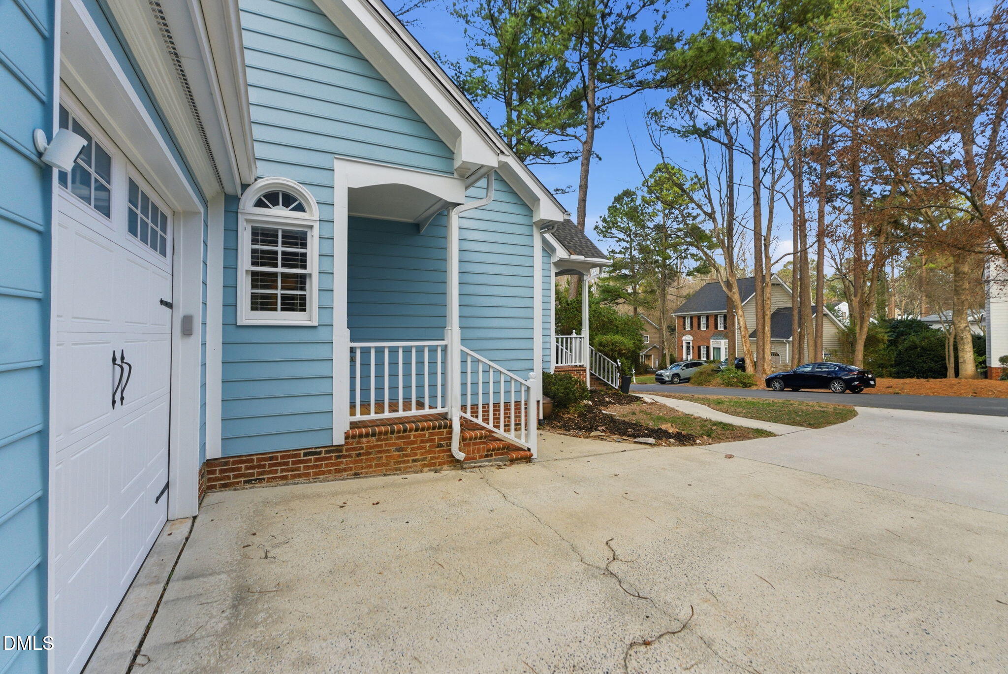 7121 Kinross Drive