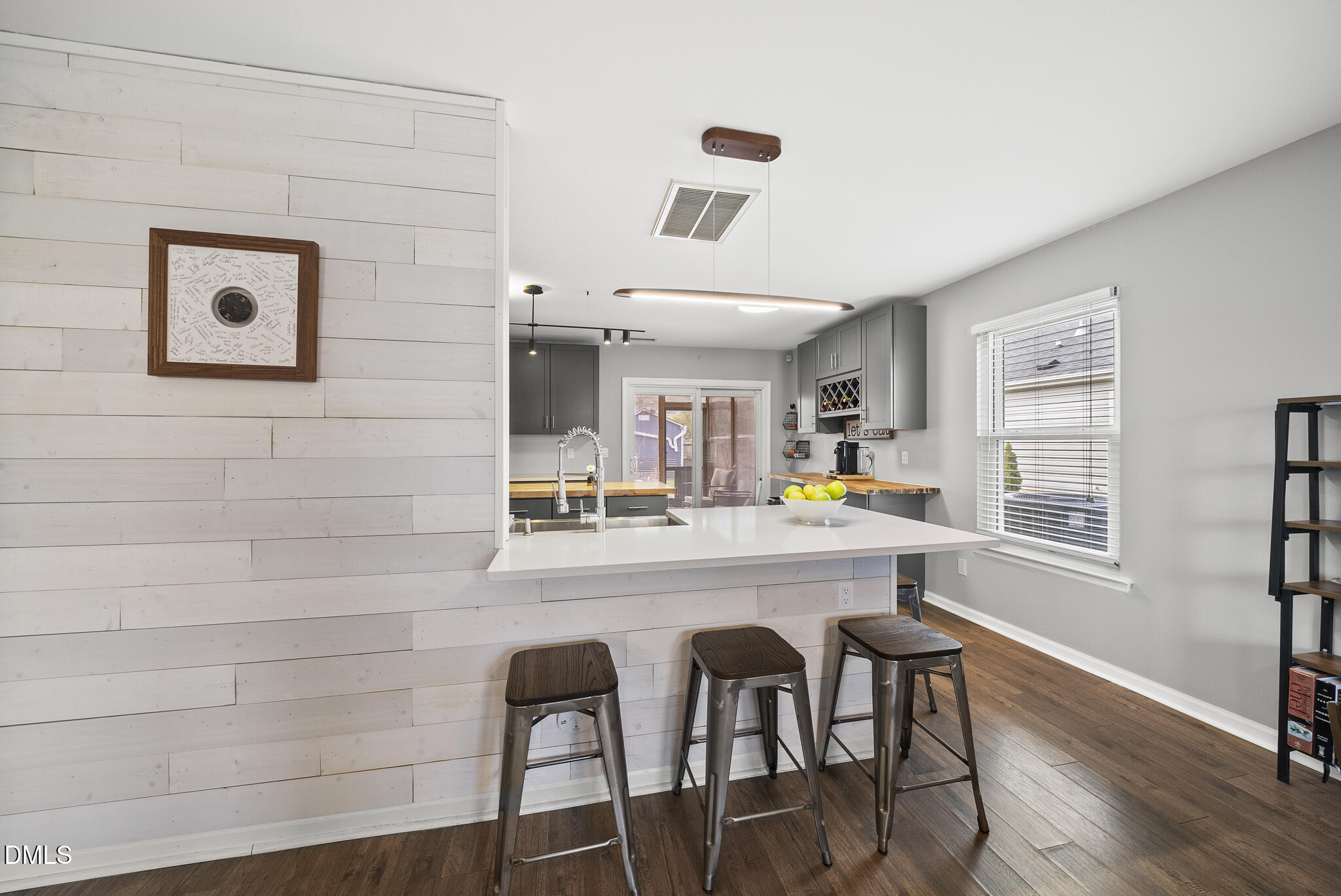 5009 Silverdene Street