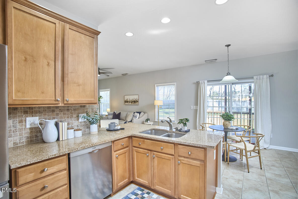 3008 Knottsberry Way