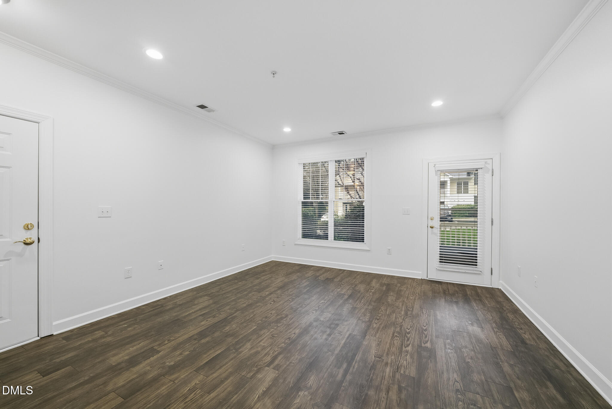 1301 Durlain Drive # 105