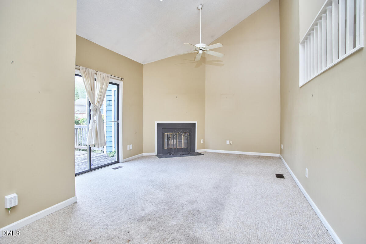 9 Hickory Wood Square