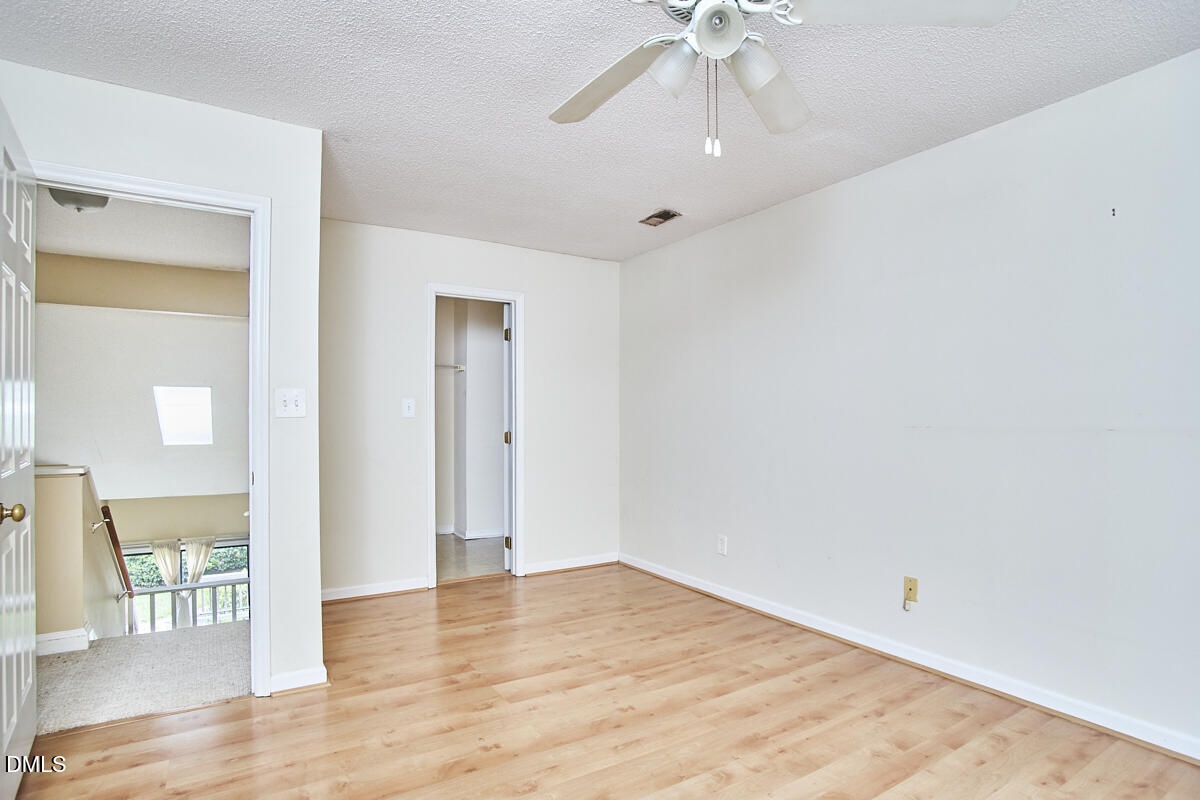 9 Hickory Wood Square