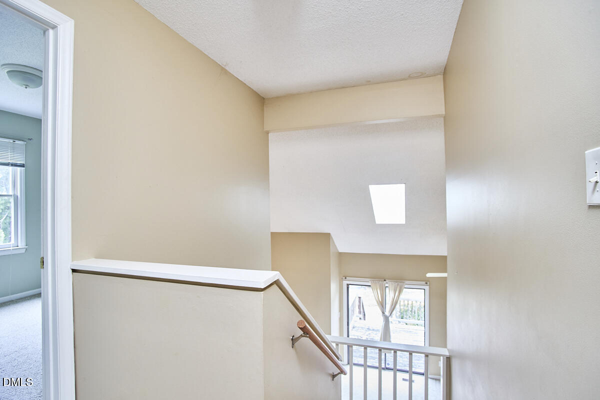 9 Hickory Wood Square