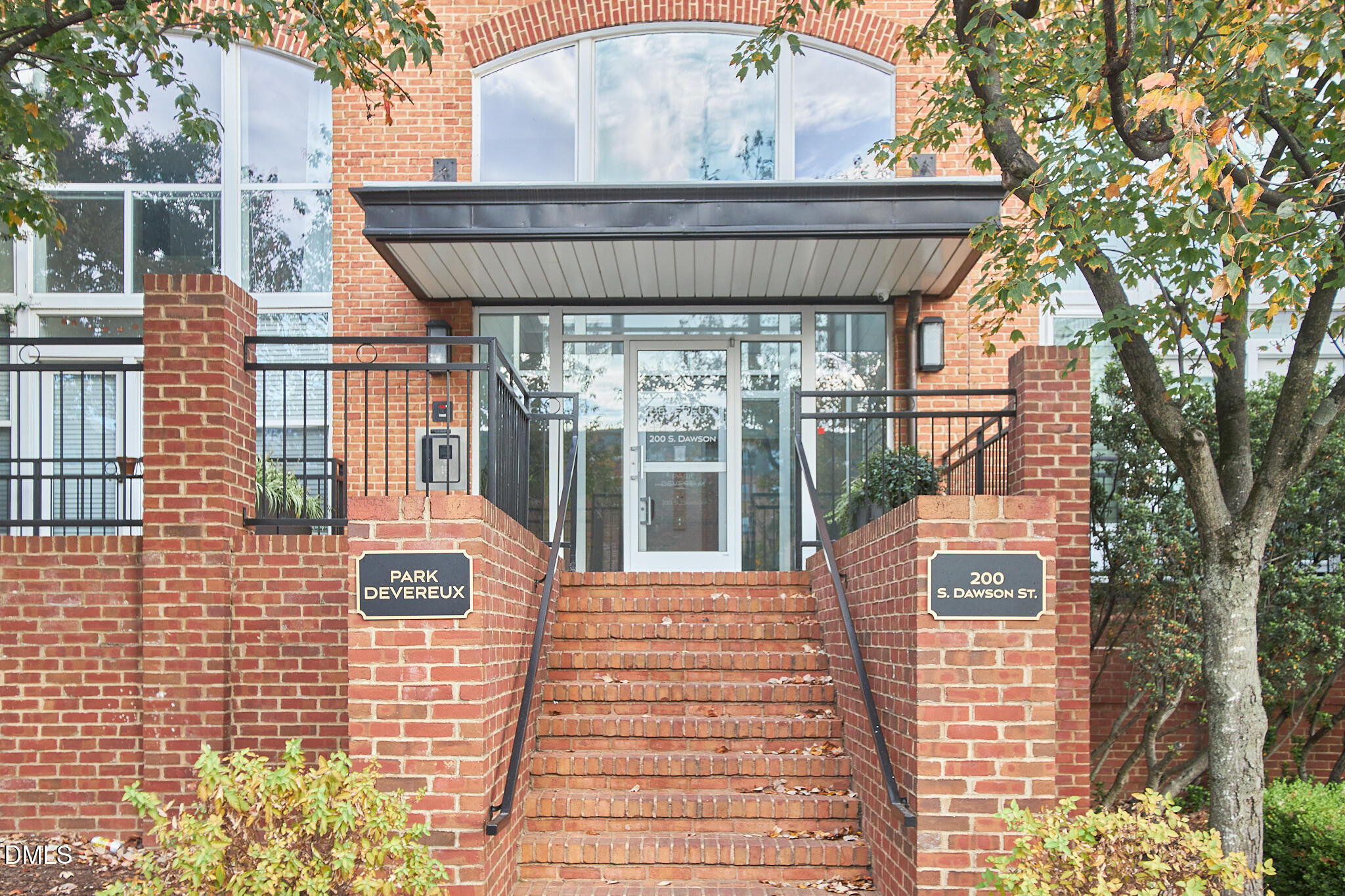 200 S Dawson Street
