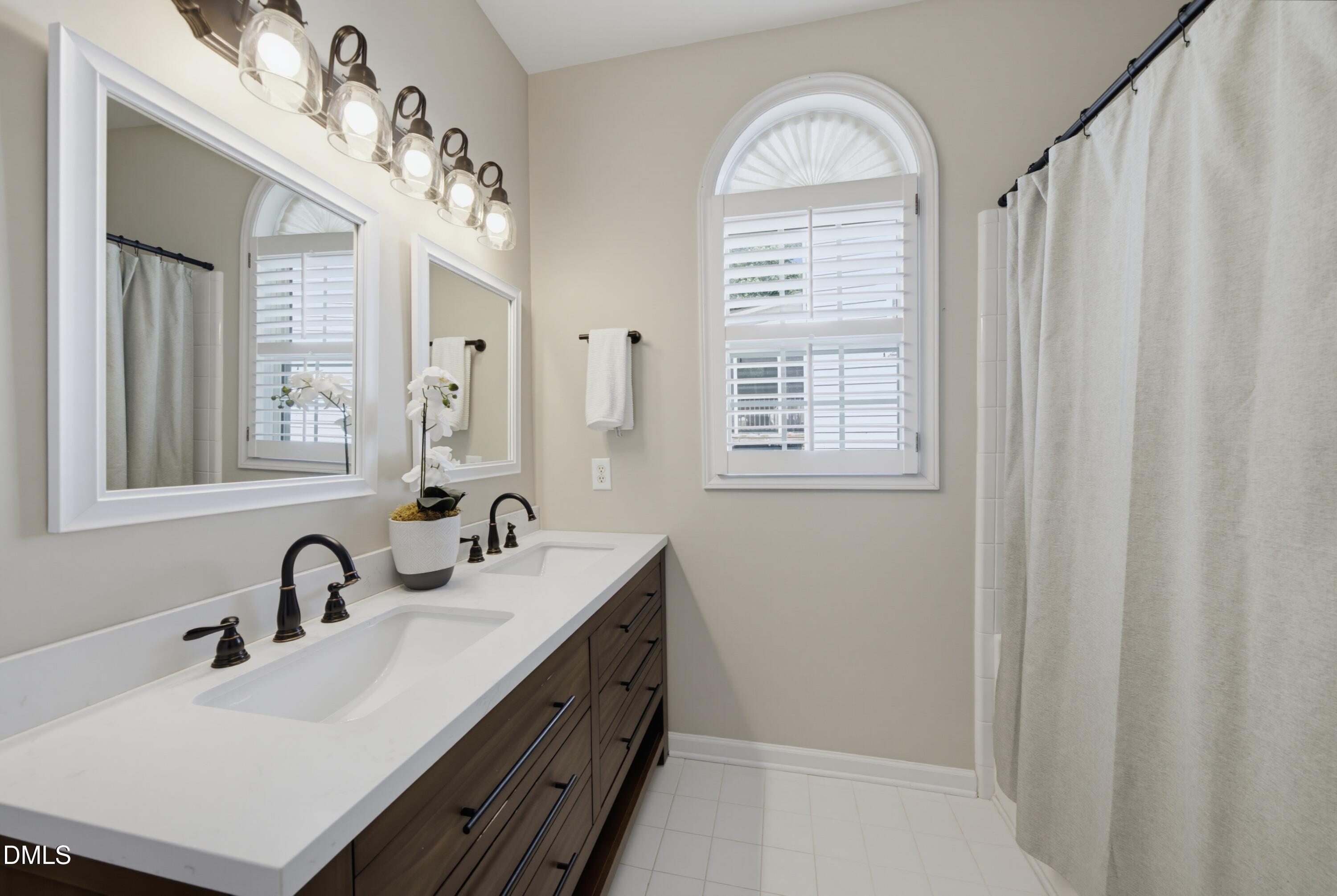 2420 Silver Lake Trail
