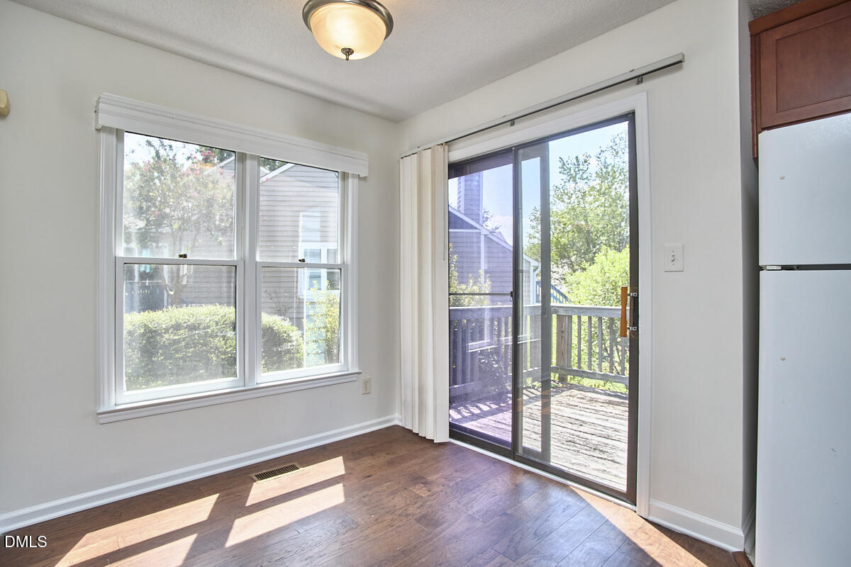 9 Hickory Wood Square