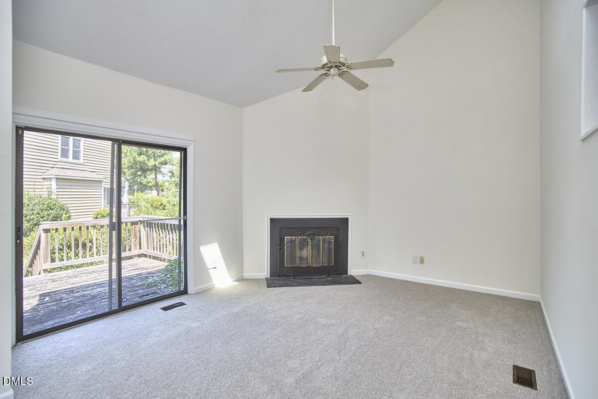 9 Hickory Wood Square