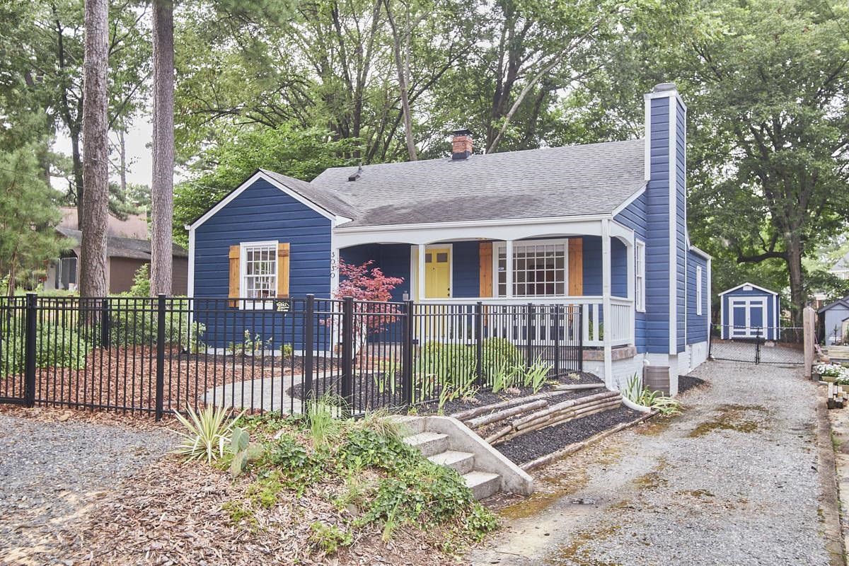 3030 University Drive