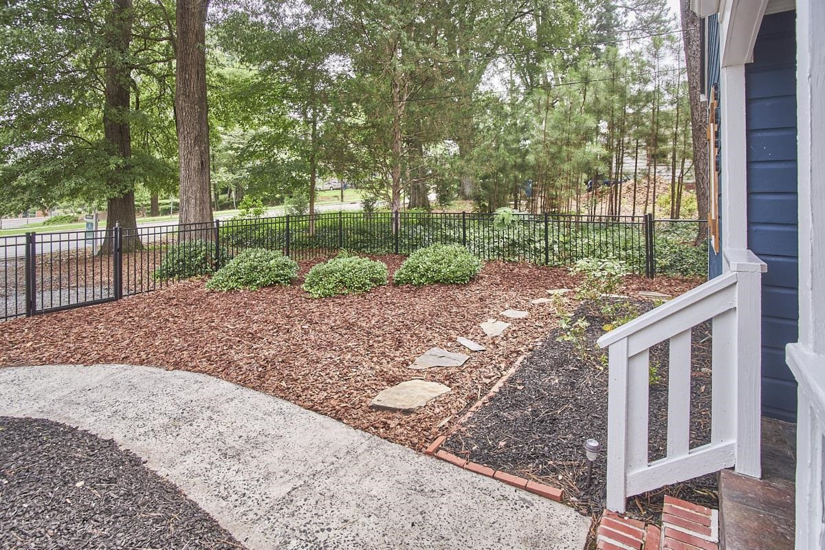 3030 University Drive
