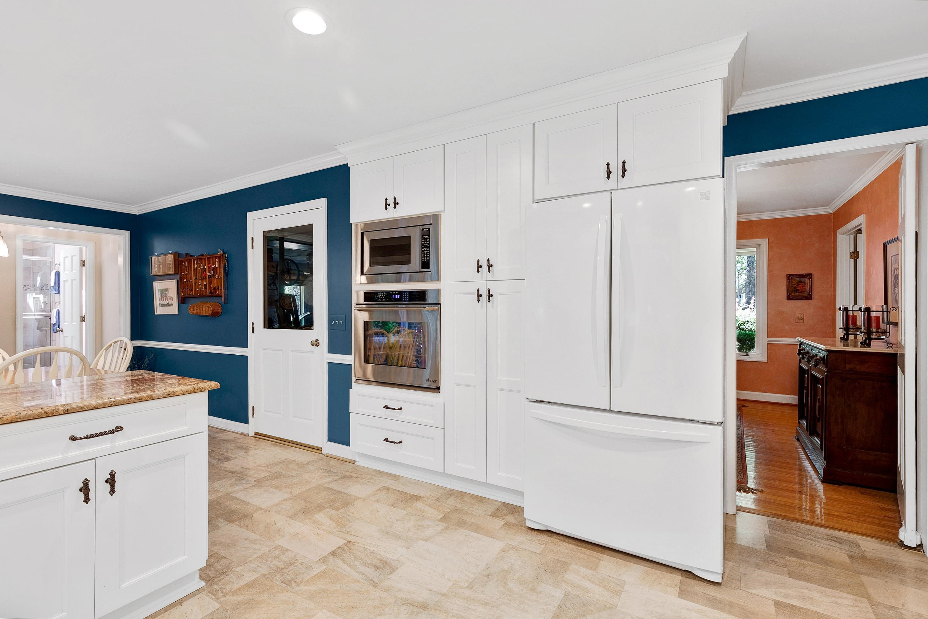 9605 Kingsford Drive