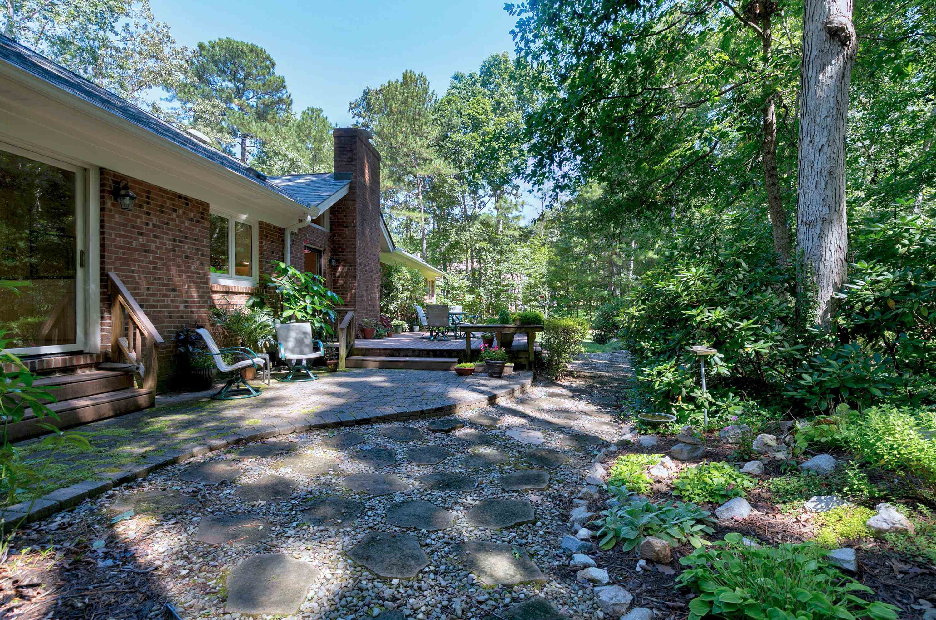 9605 Kingsford Drive
