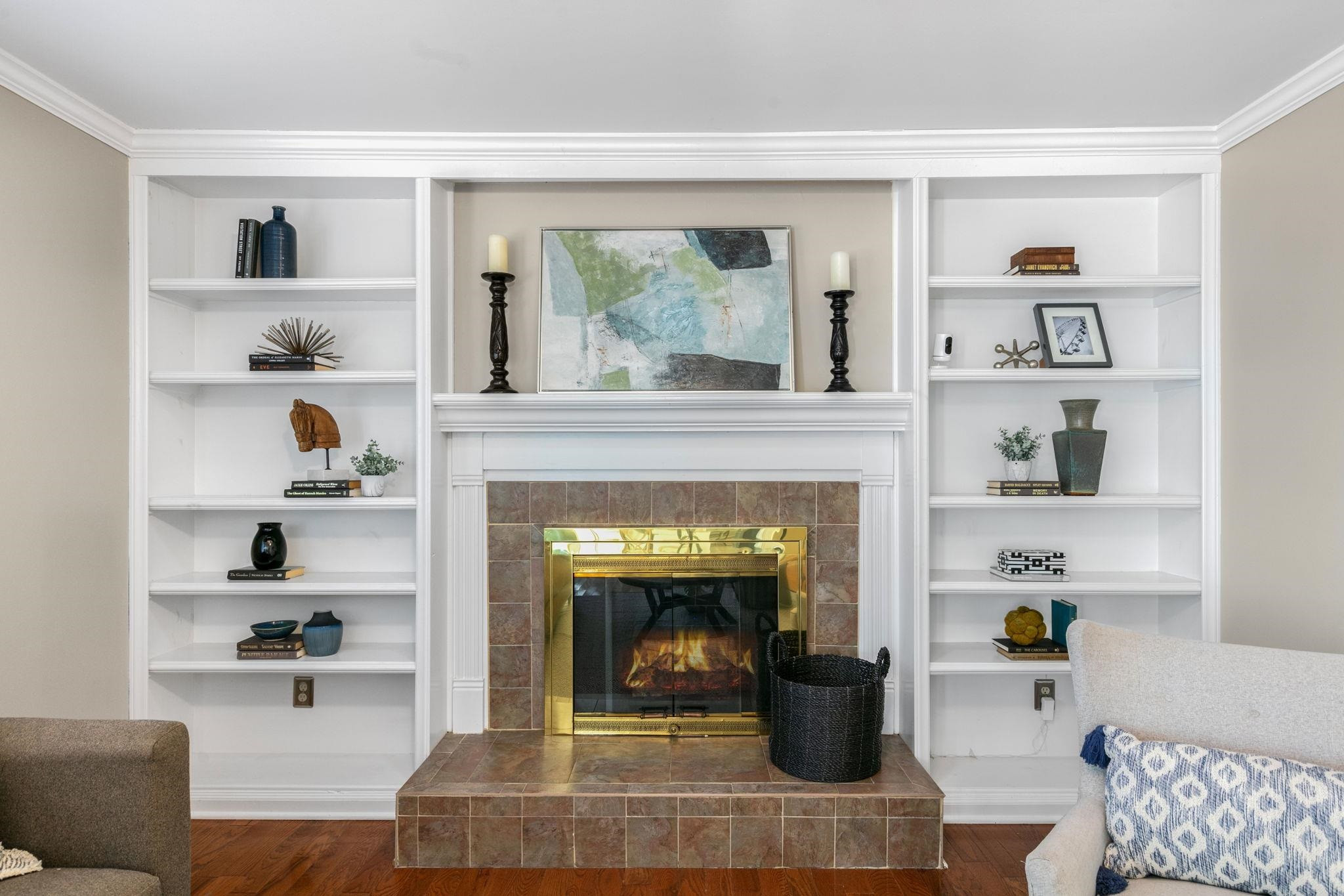 2232 Heathrowe Place