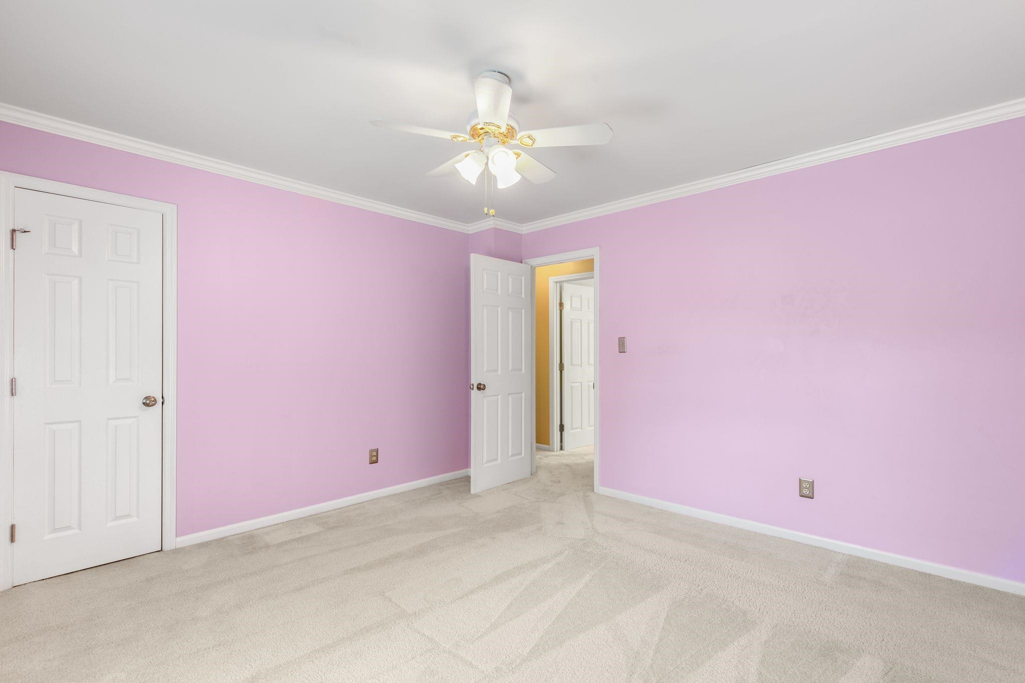 2232 Heathrowe Place
