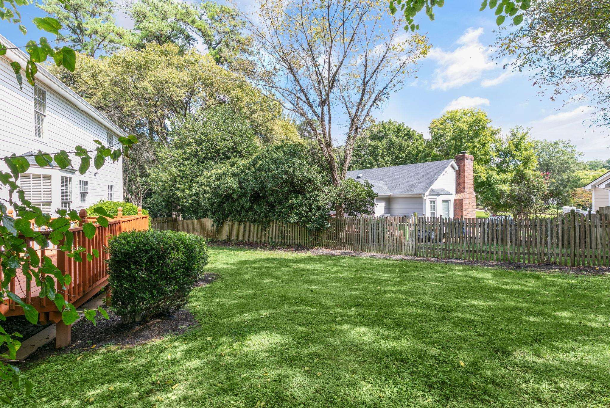 2232 Heathrowe Place