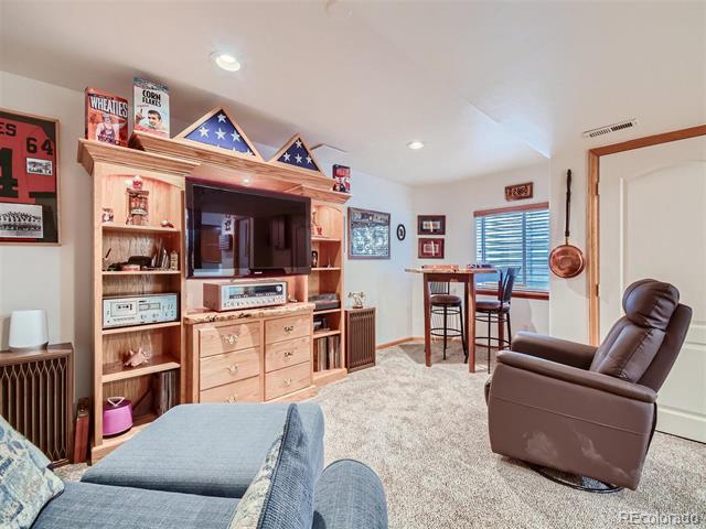 5119 S Genoa Court