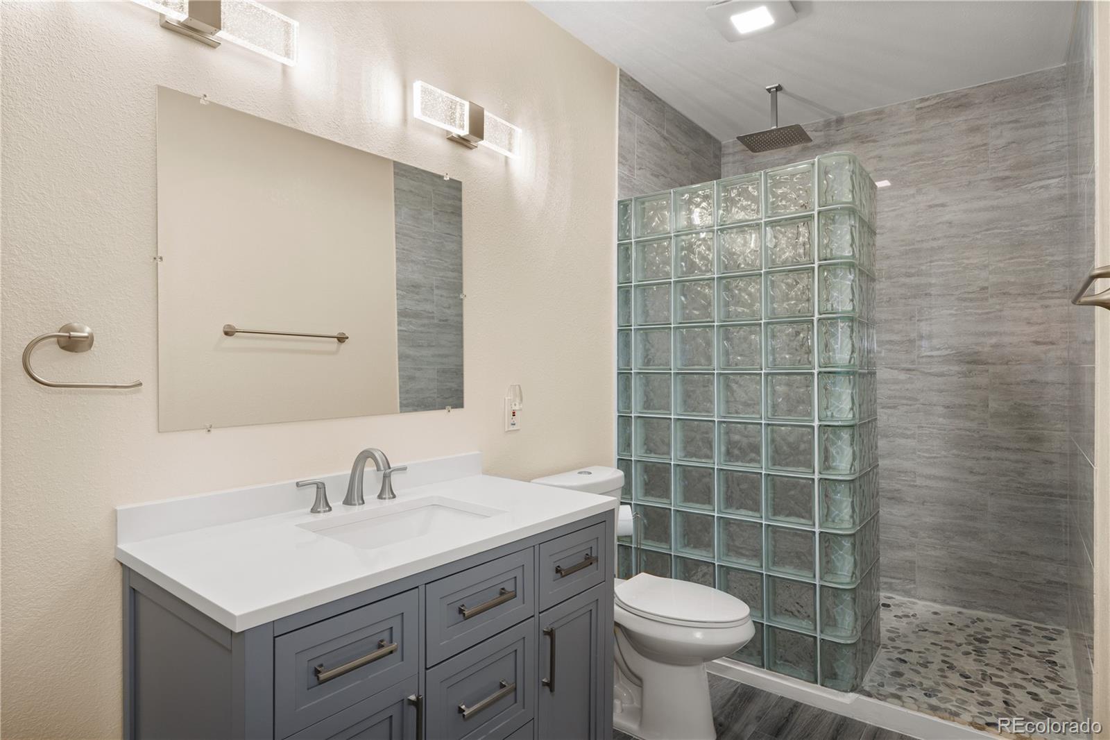 20512 Northern Pine Avenue