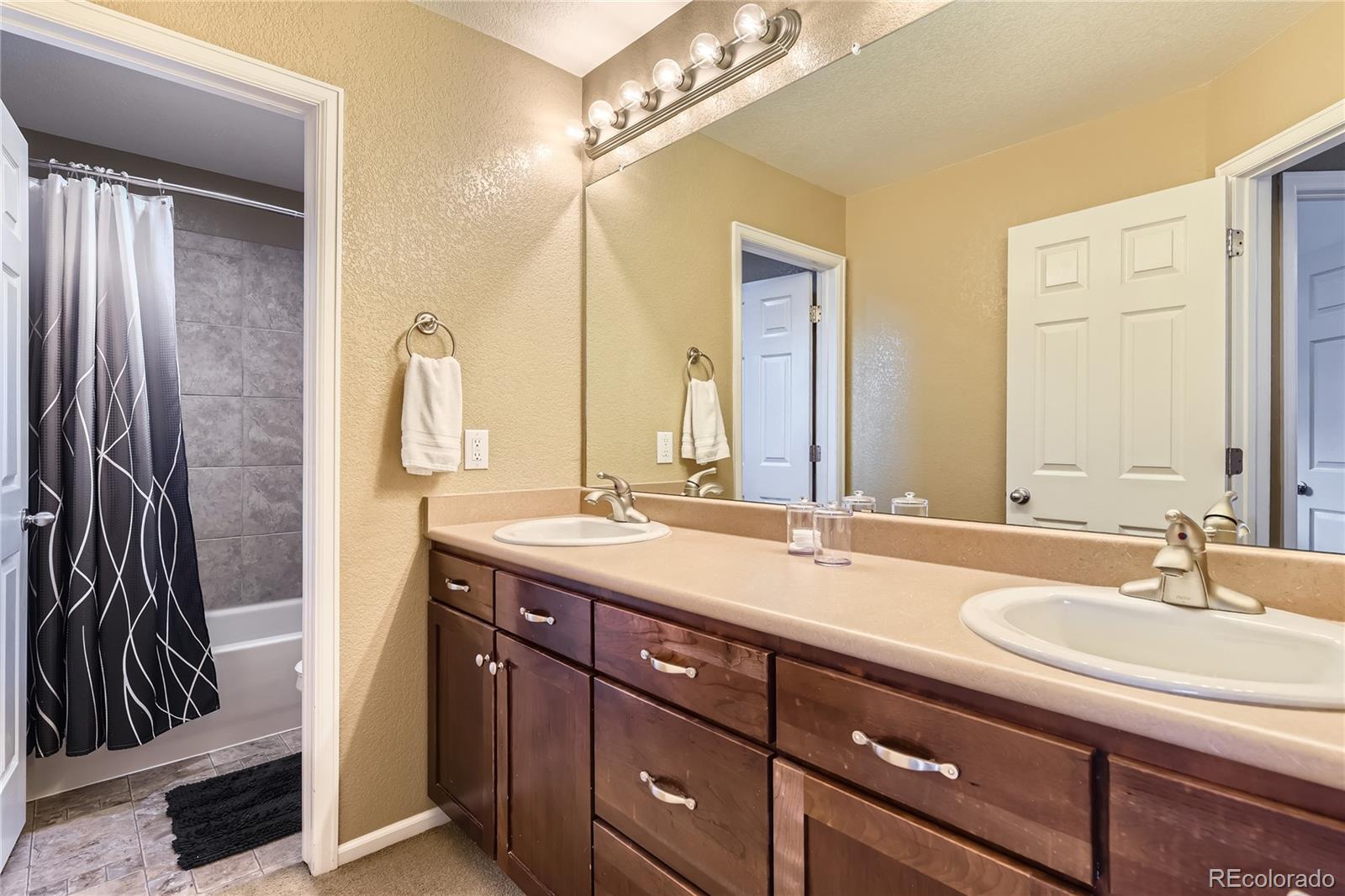 16059 E Grass River Place