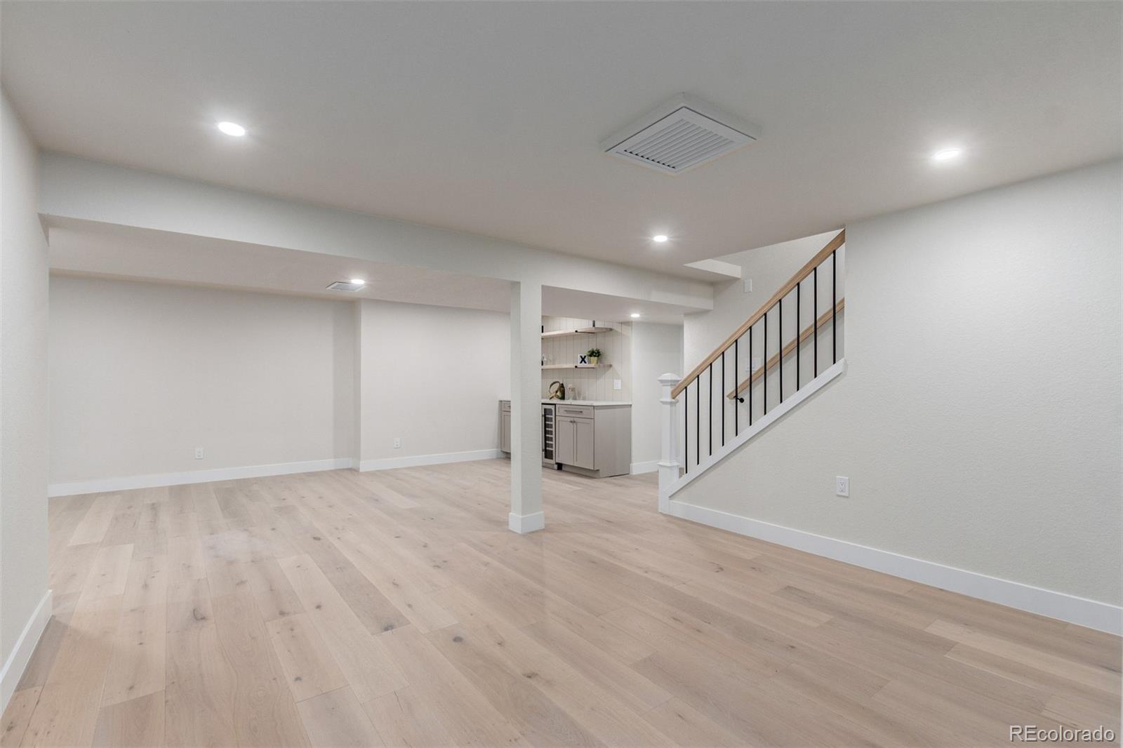 8691 E Kettle Avenue