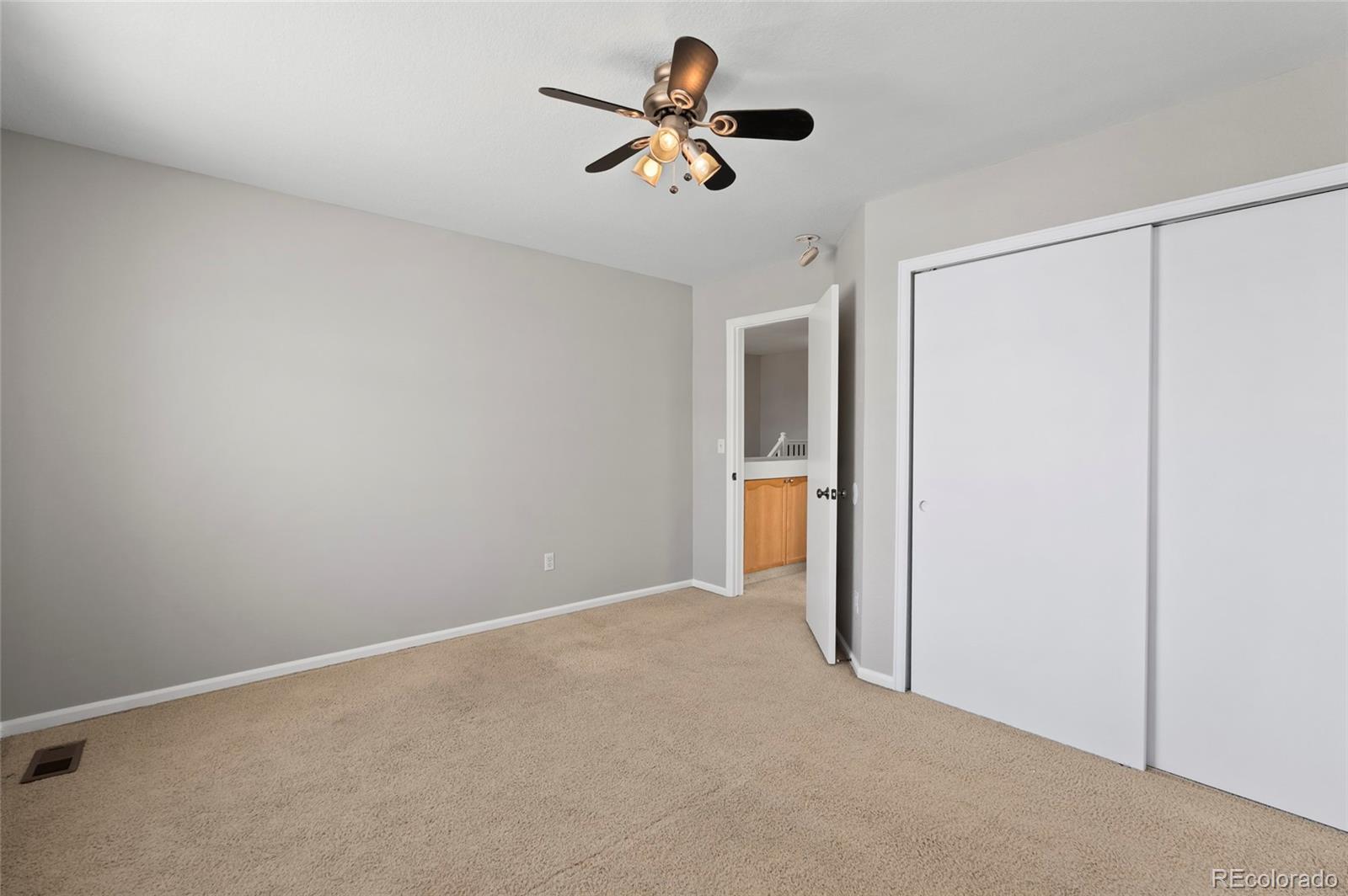 3339 Blue Grass Circle