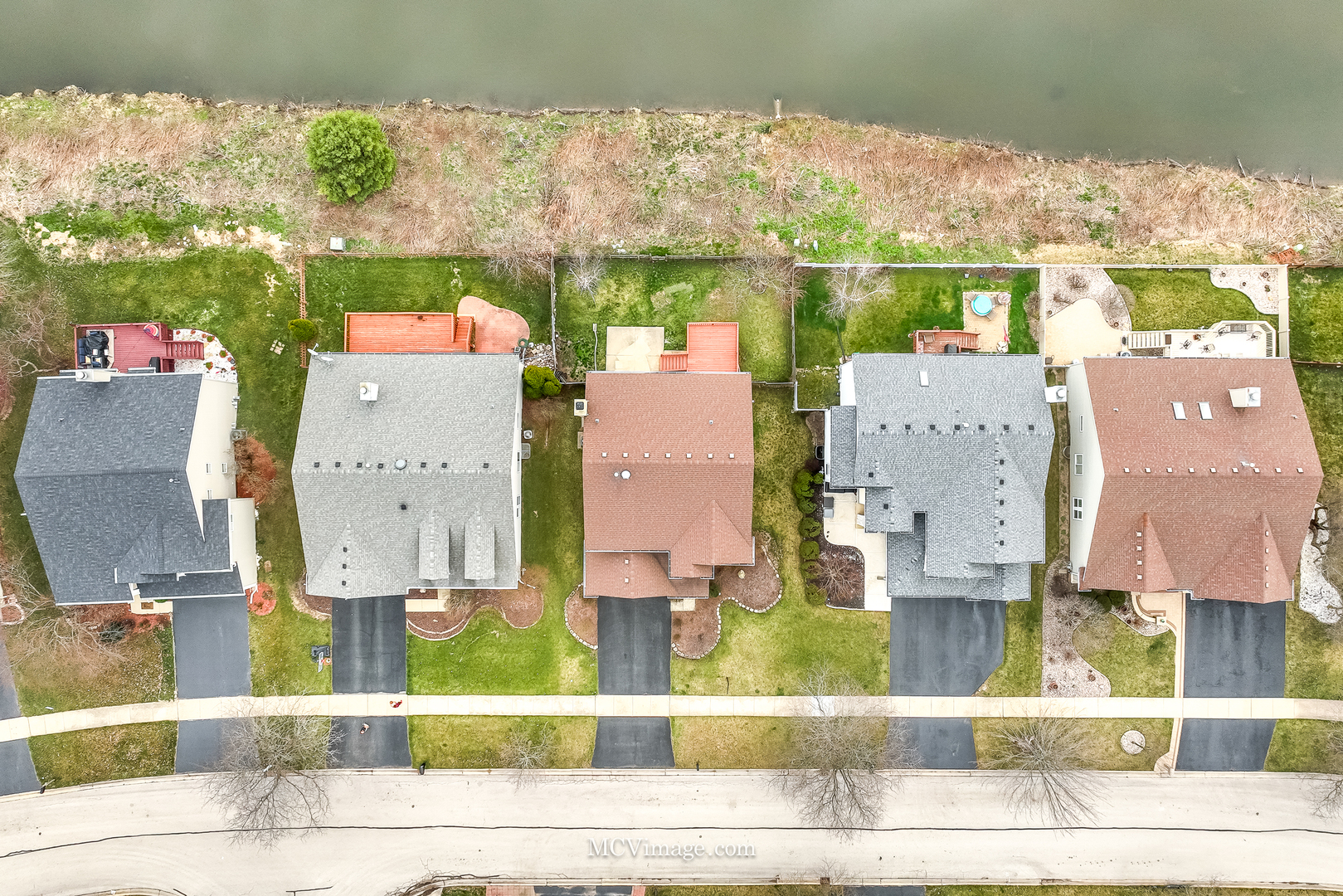 2736 Flagstone Circle