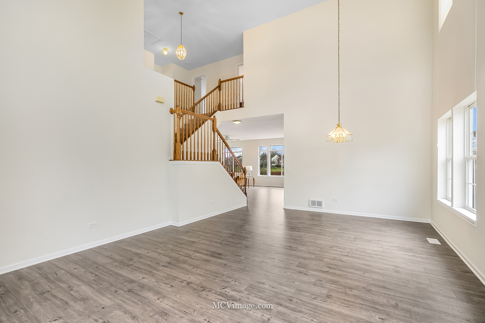 2736 Flagstone Circle