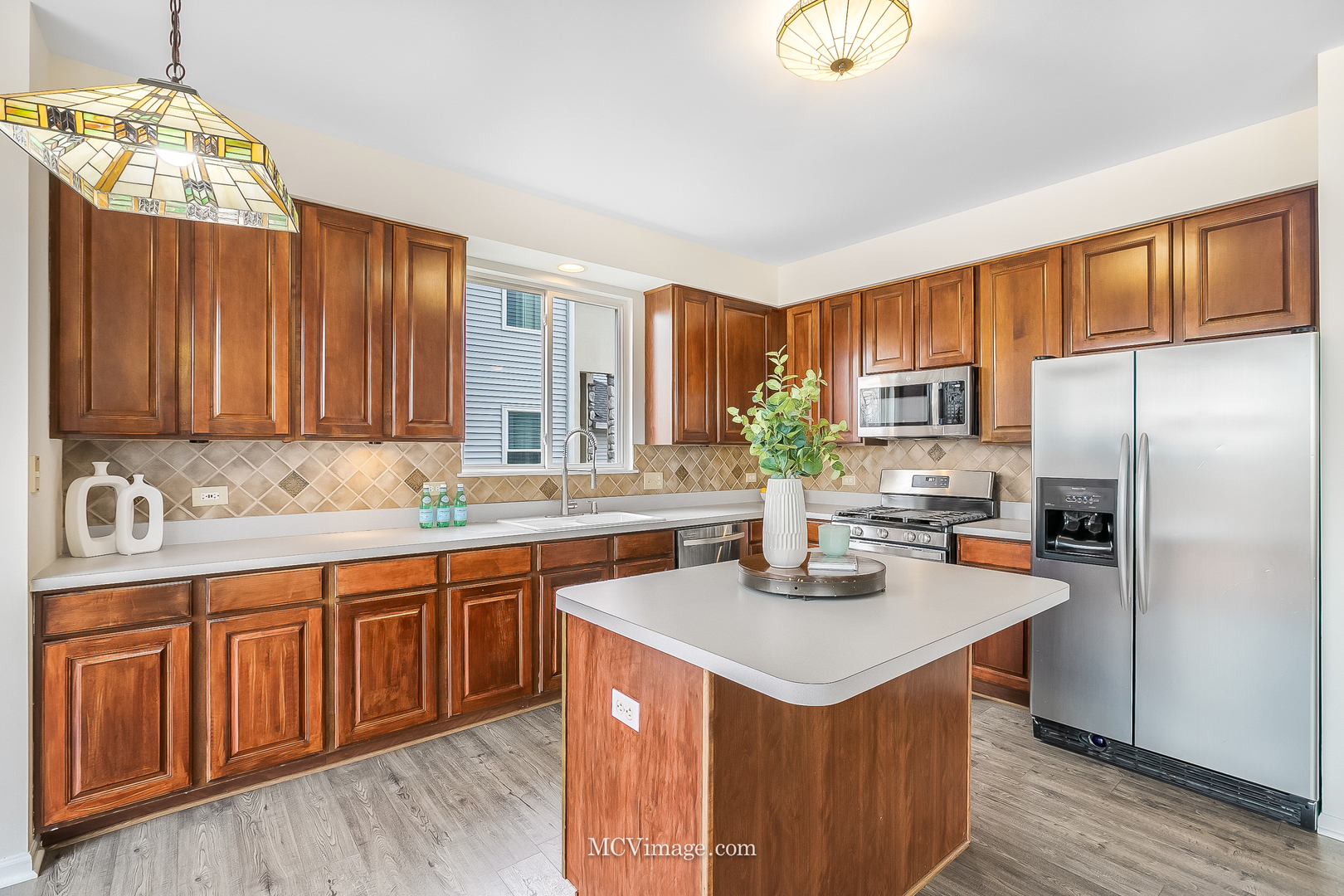 2736 Flagstone Circle