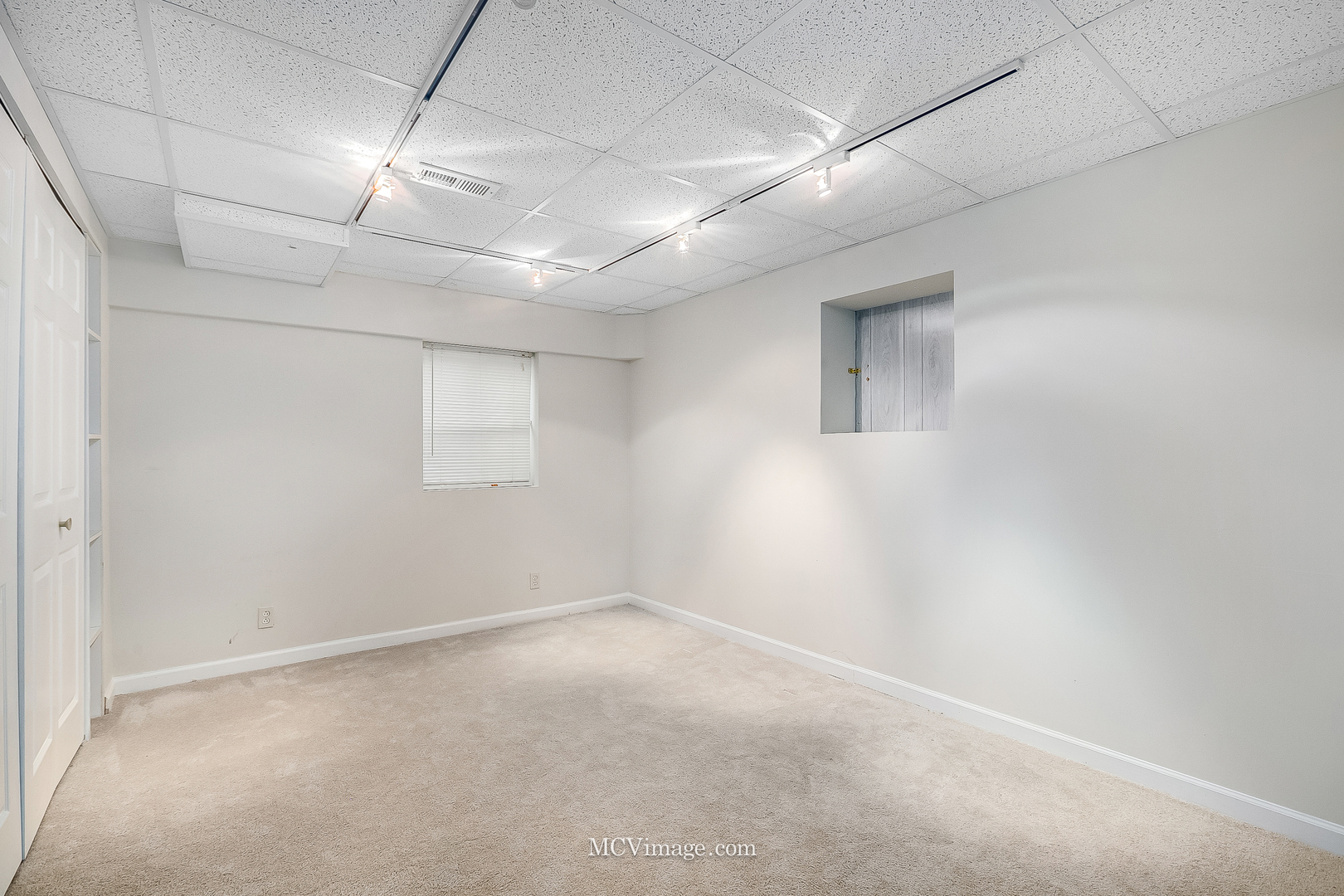 2736 Flagstone Circle