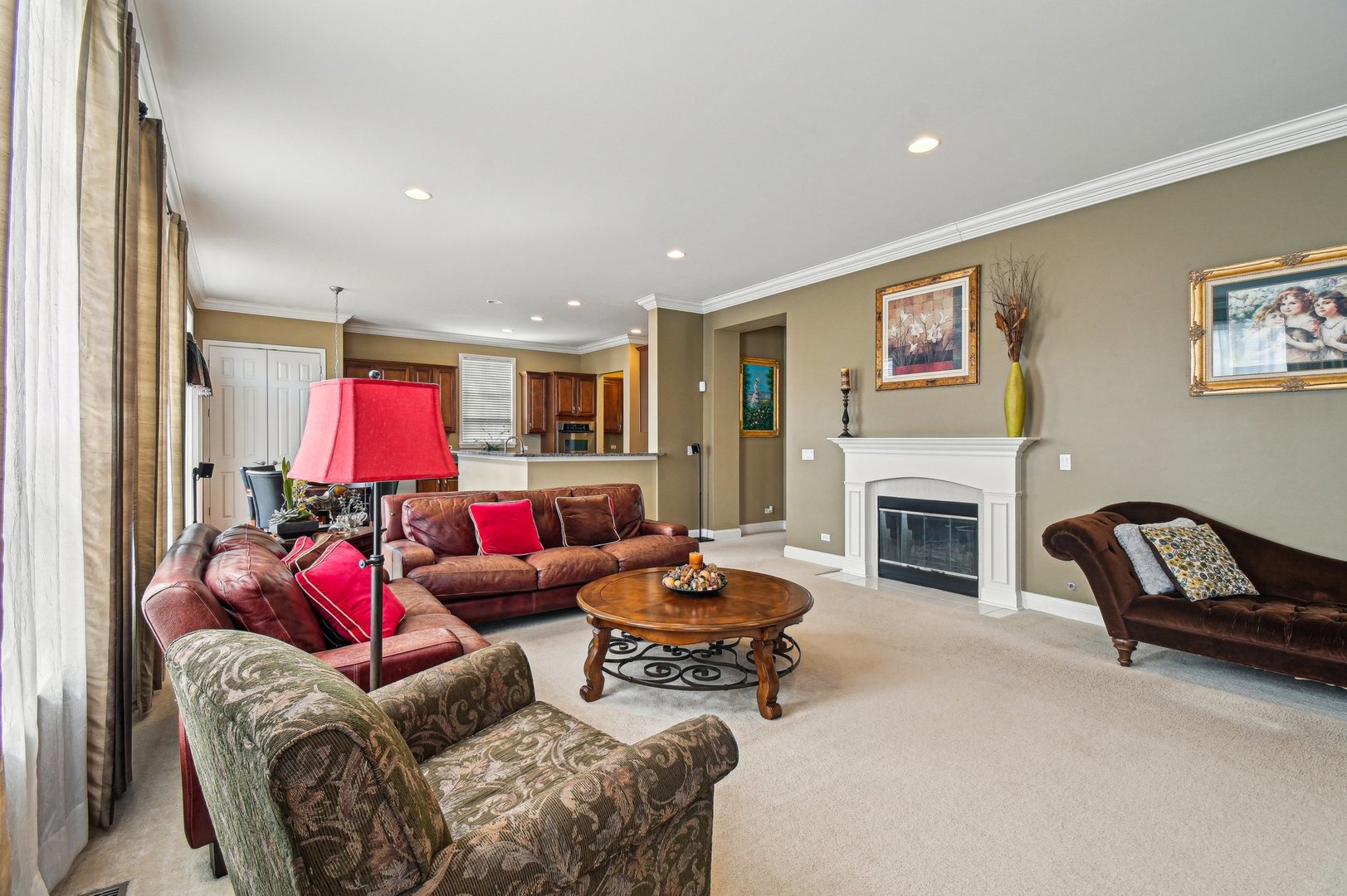 1037 MORAY Drive