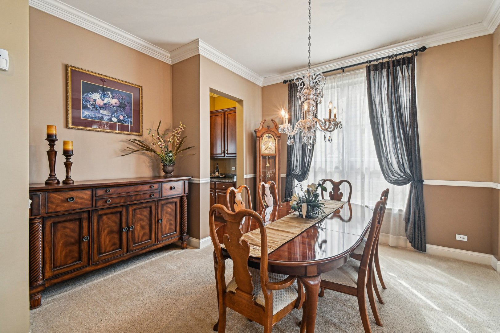 1037 MORAY Drive